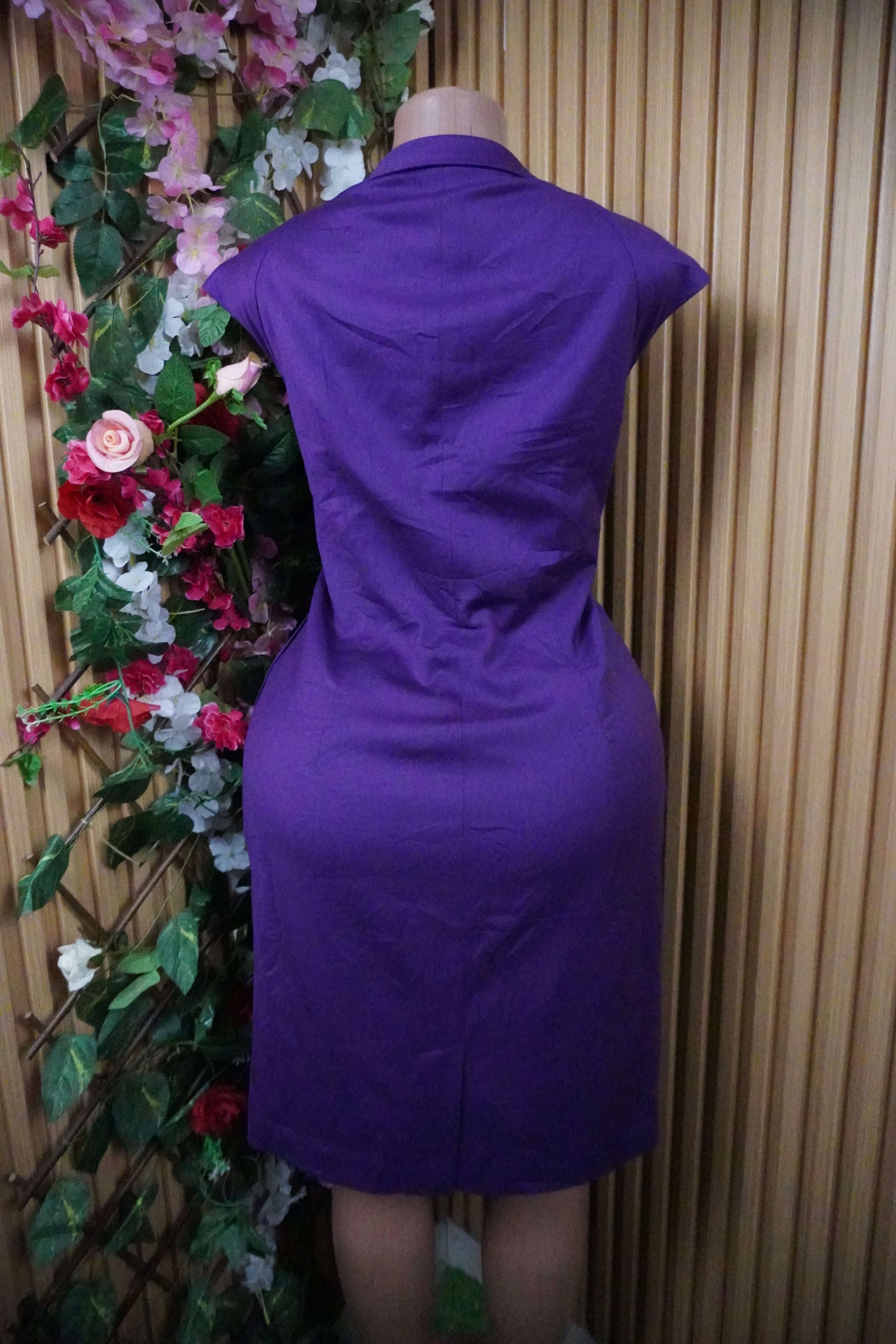 Robe droite sans manches décollectéé-M