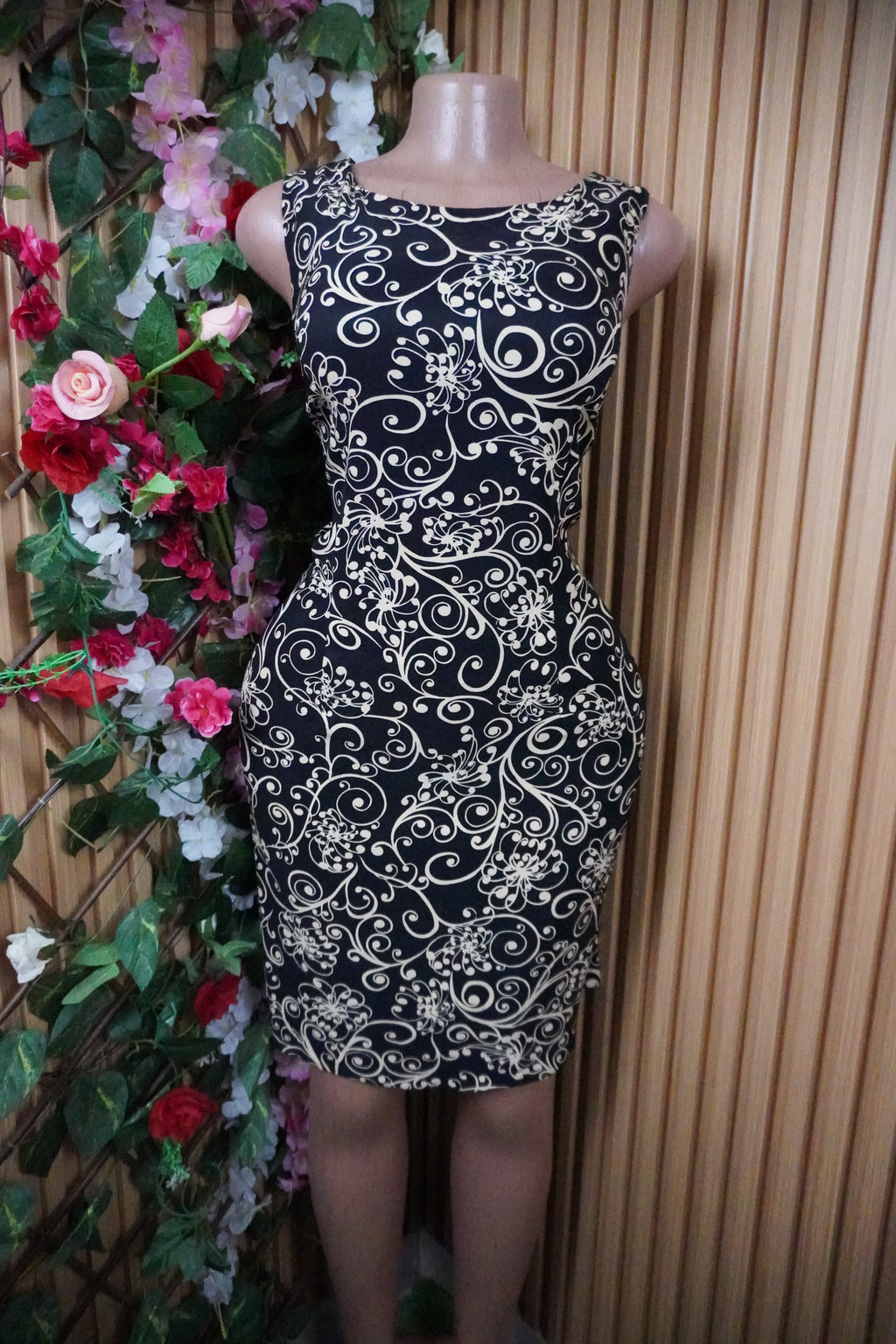 Robe moulante sans manches imprimée fleurie-S