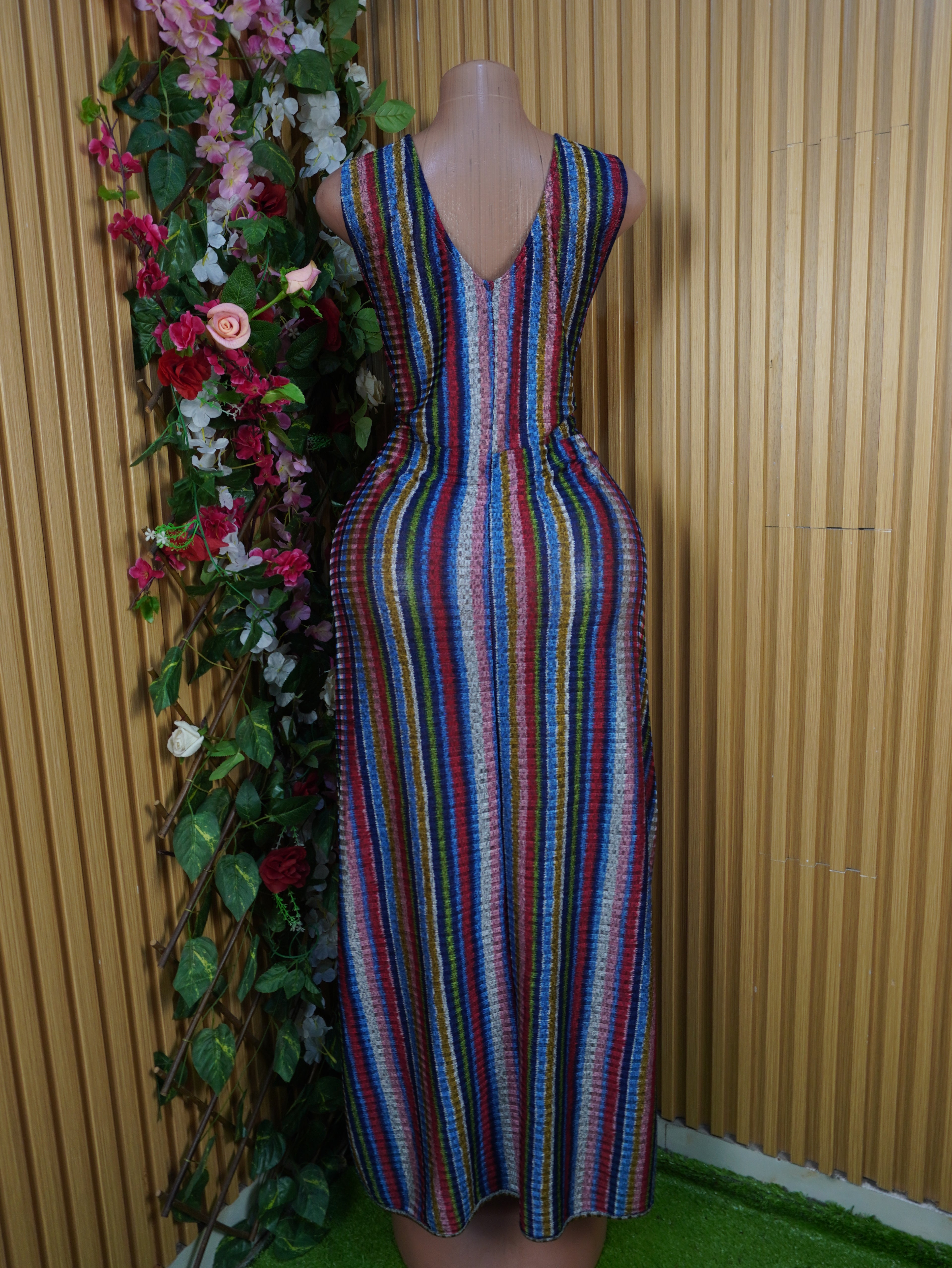 Robe moulante longue sans manches rayée-S 12