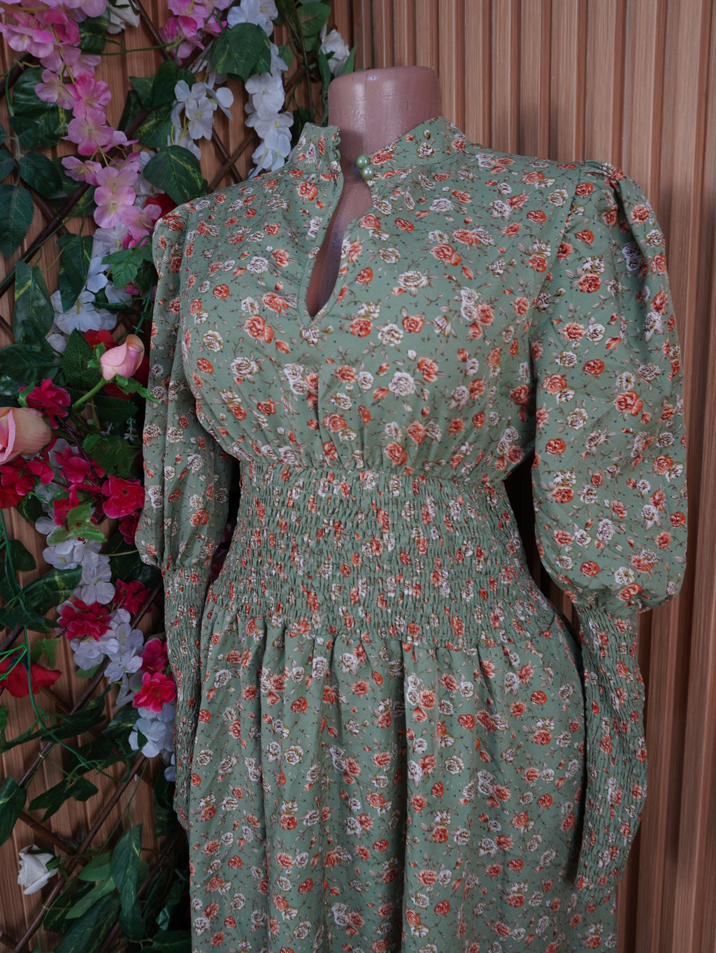 Robe évasée longue manches longues dénudée-S