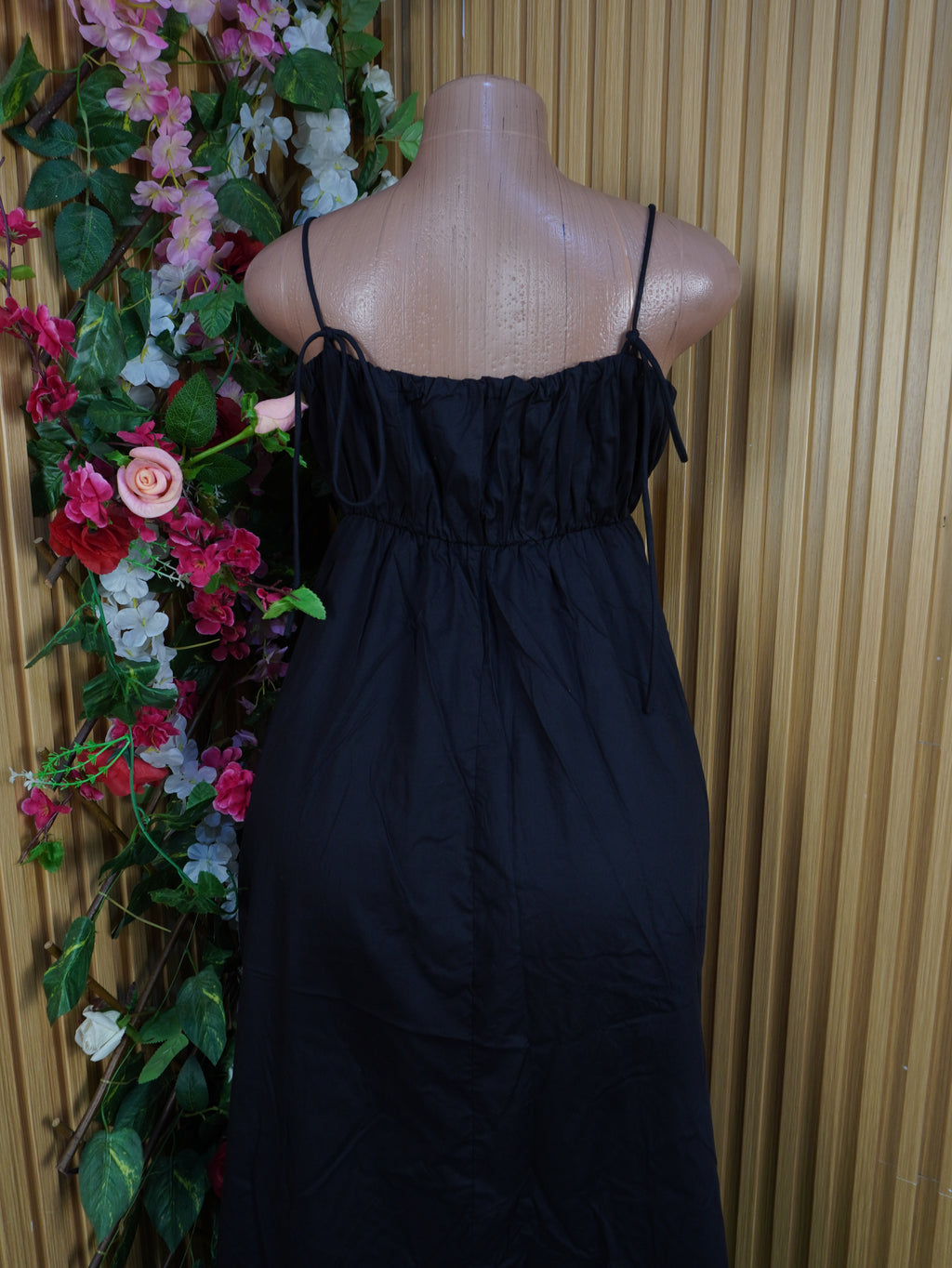 Robe évasée longue à fines bretelles décolletée-XL