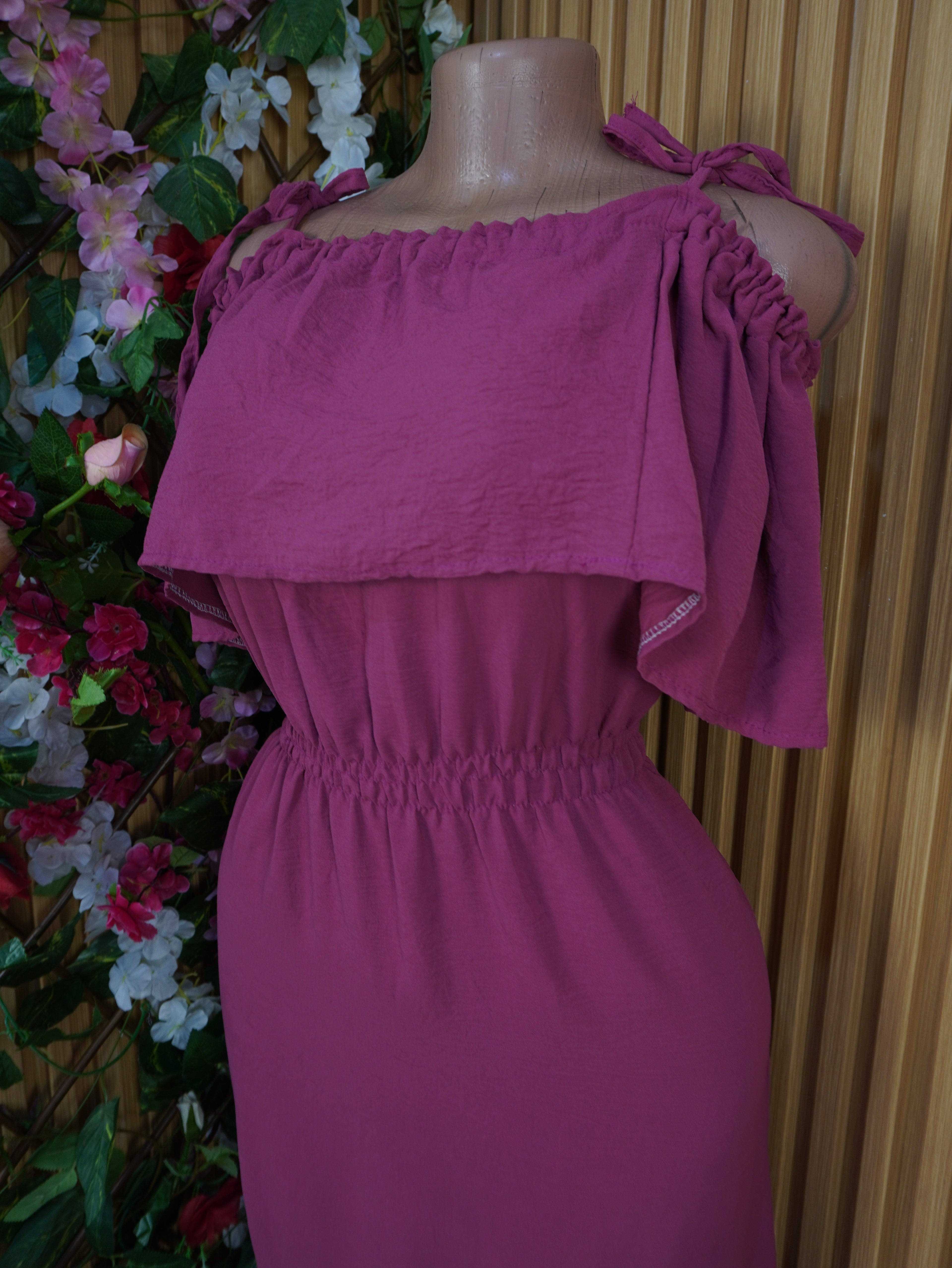 Robe moulante sans manches ceintrée-M/L