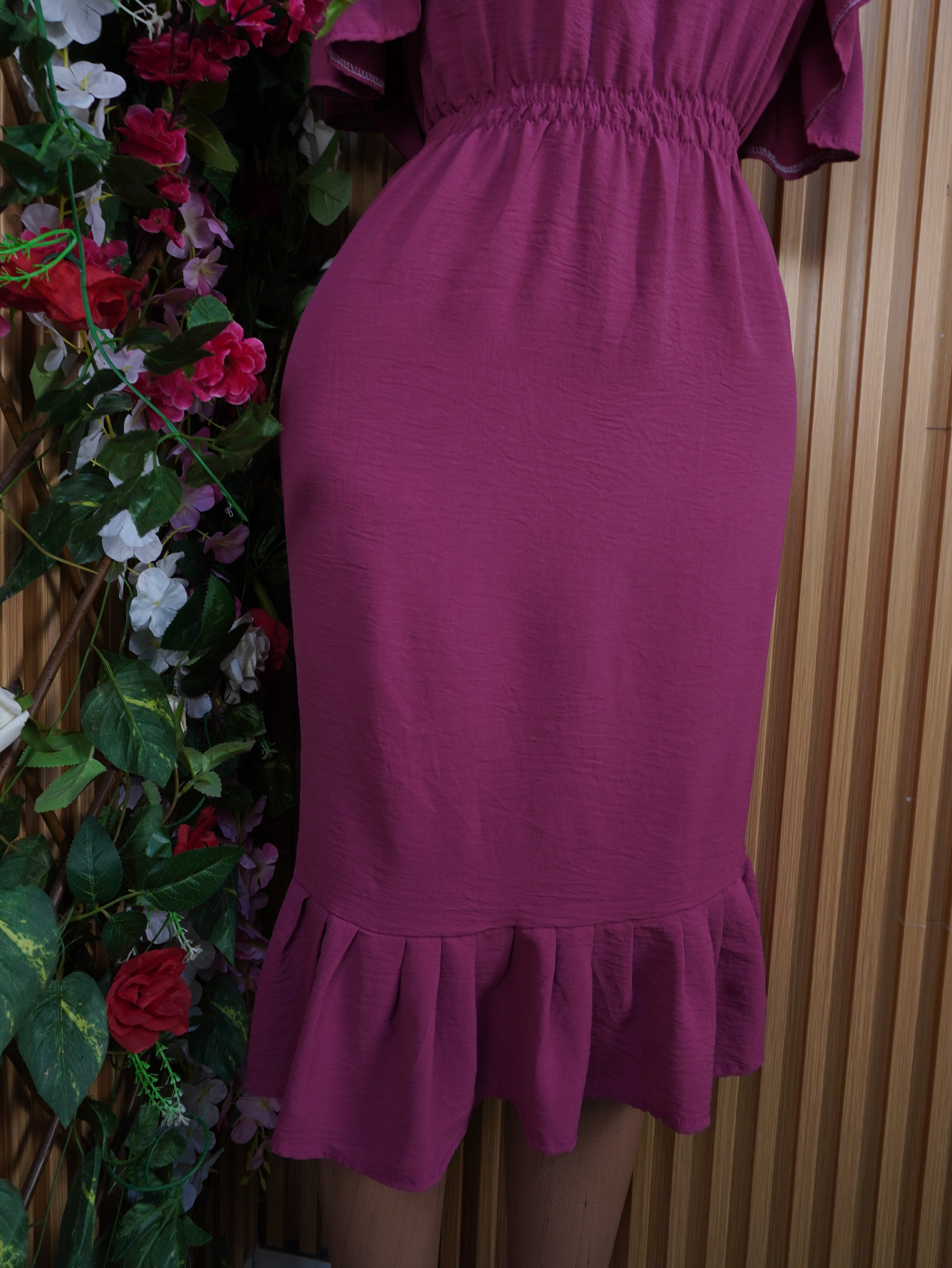 Robe moulante sans manches ceintrée-M/L