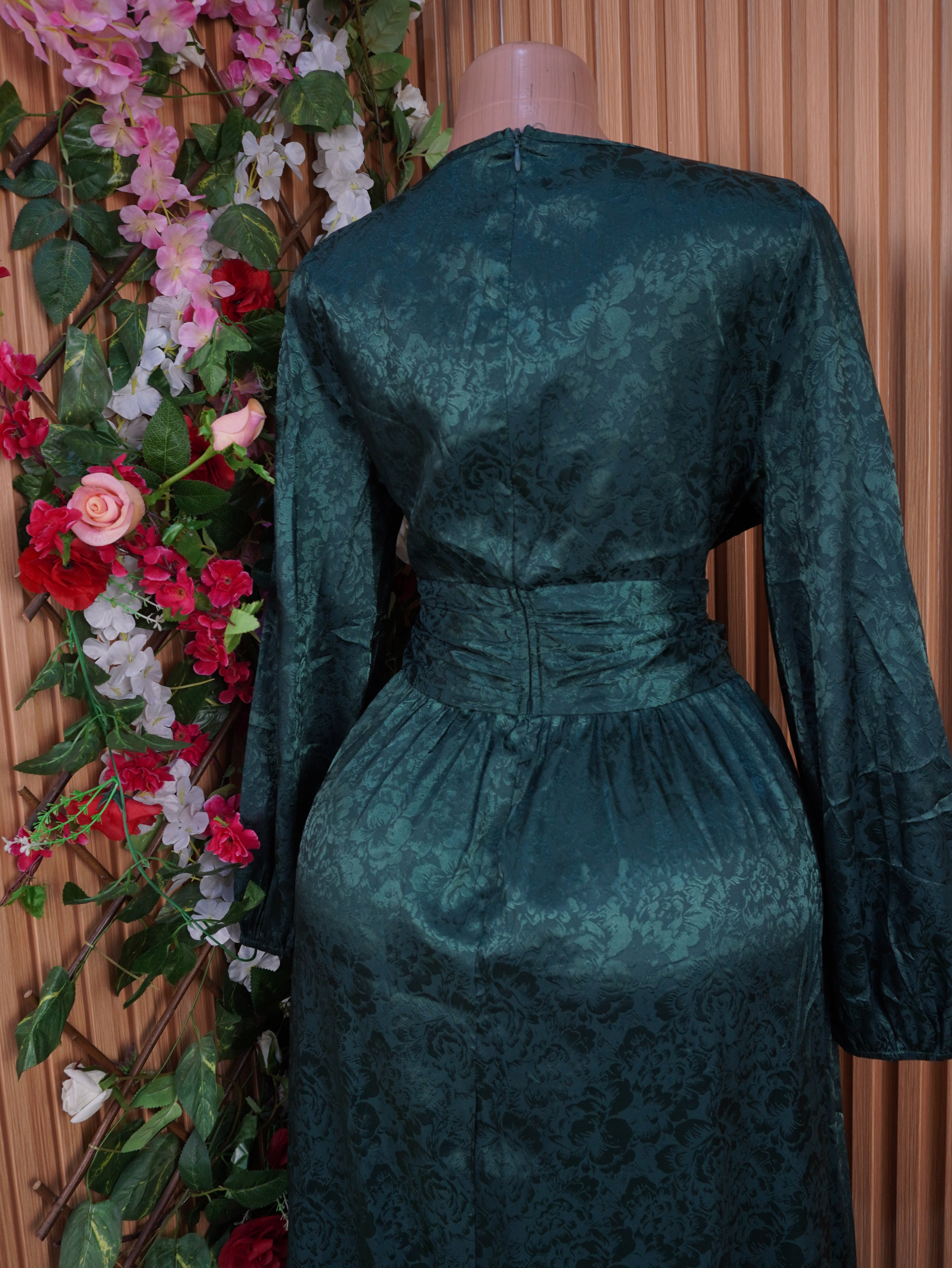 Robe évasée longue manches longue ceintrée-M (Copie)