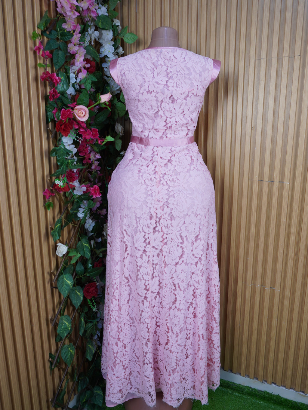Robe évasée longue sans manches longues motif bretelles-S