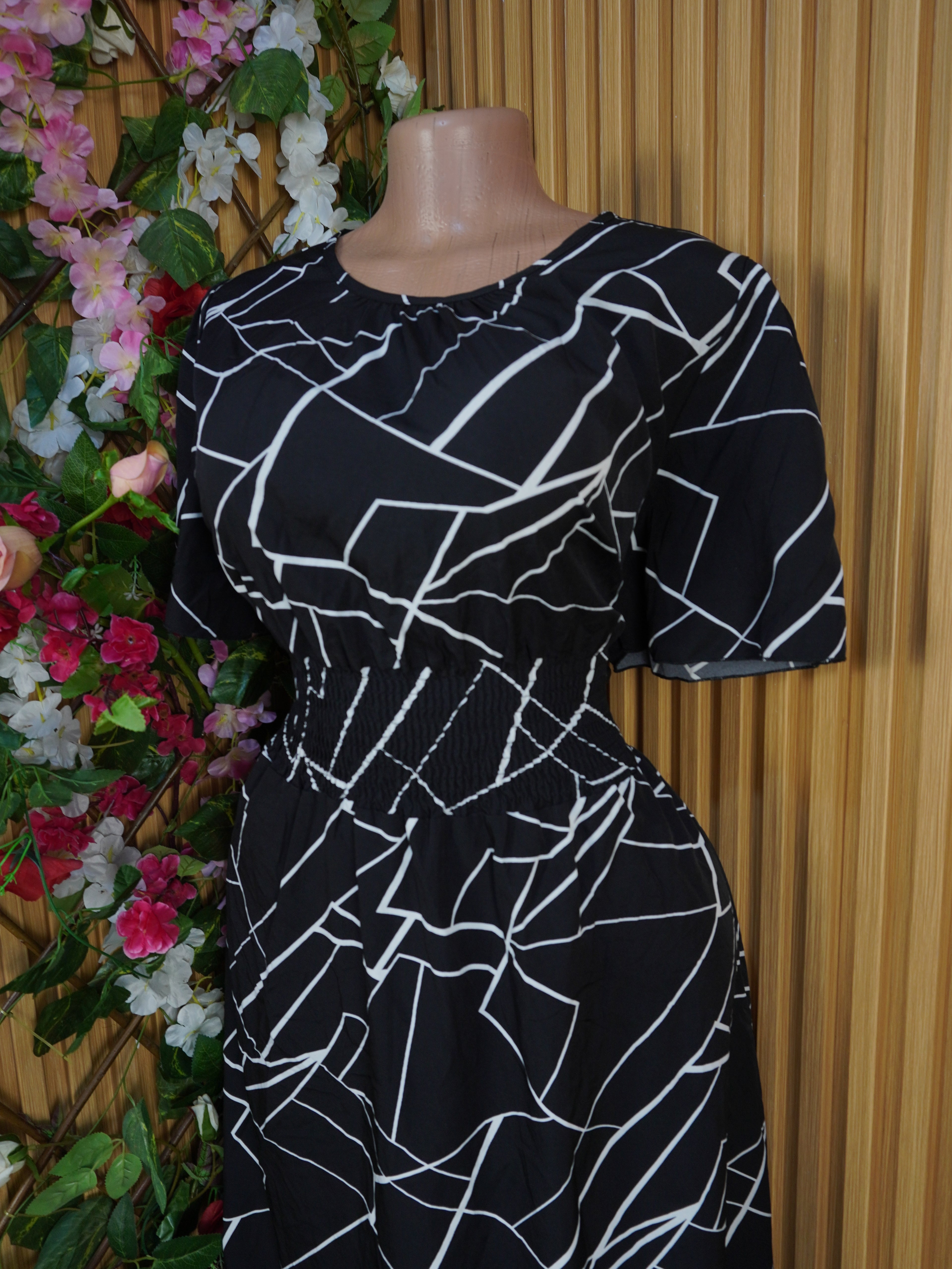 Robe évasée manches courtes décolletée-XL