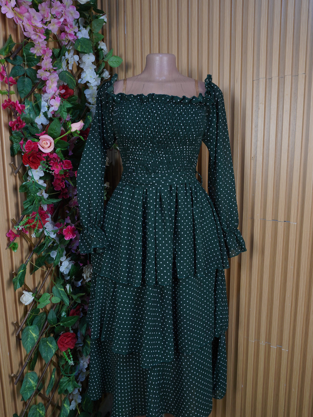 Robe évasée longue manches longues décolletée-M