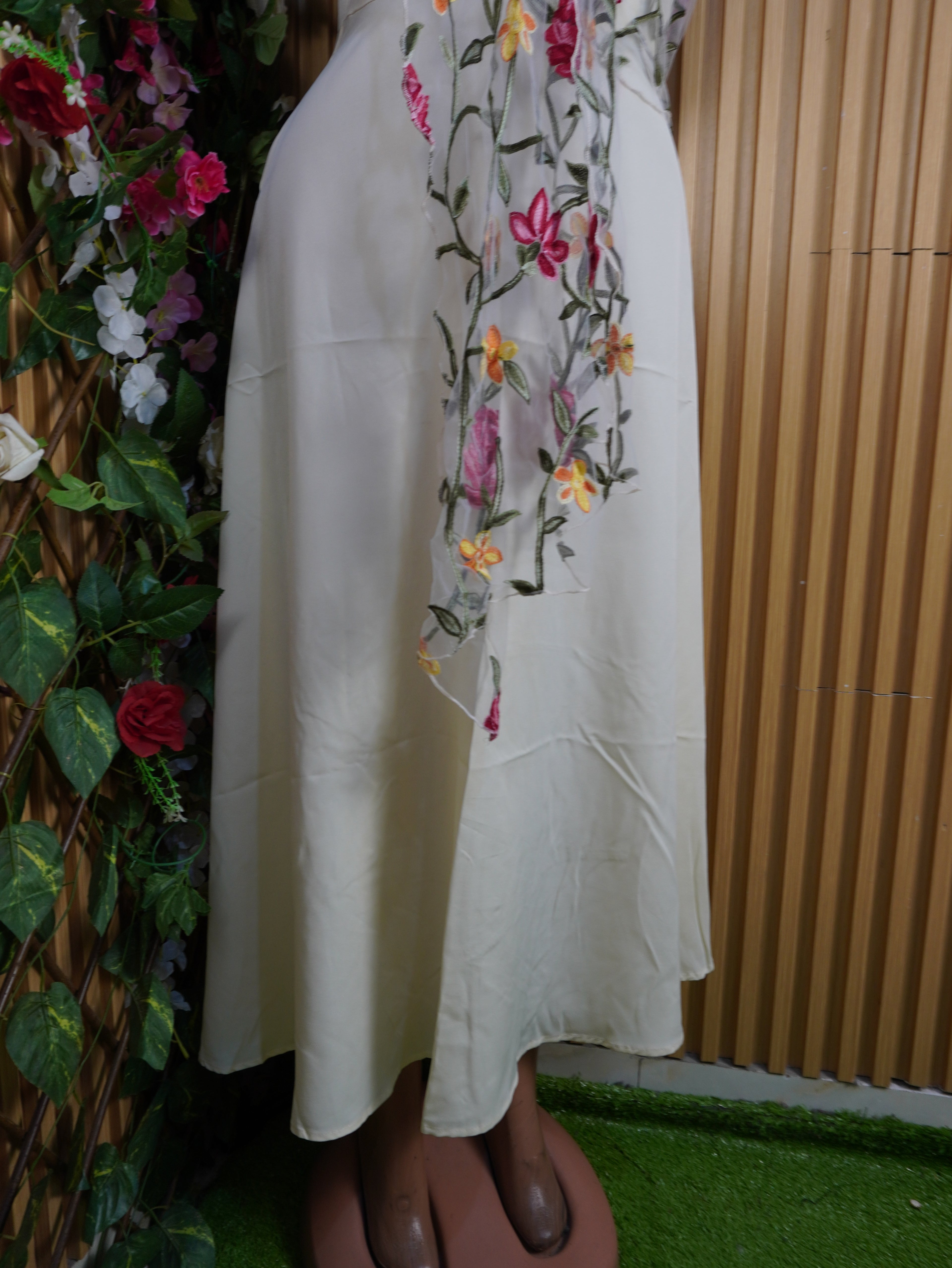 Robe évasé longue sans manches à une épaules-M