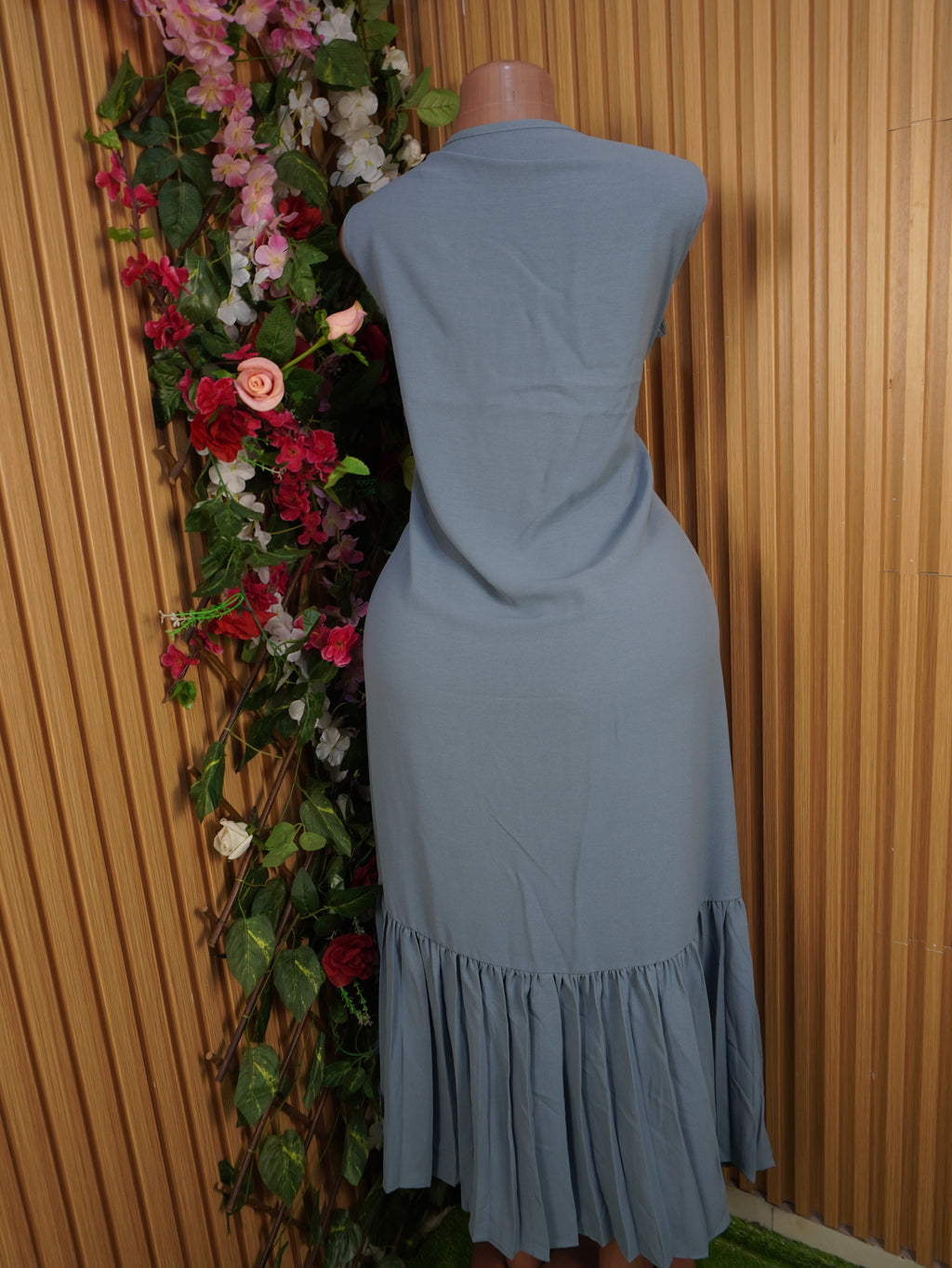 Robe évasée longue sans manches plisée-L