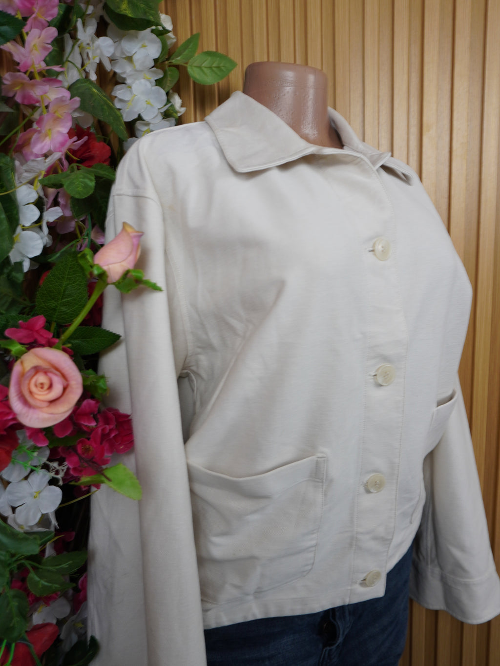 Veste blazer pour femme couleur beige à quantre boutons-S