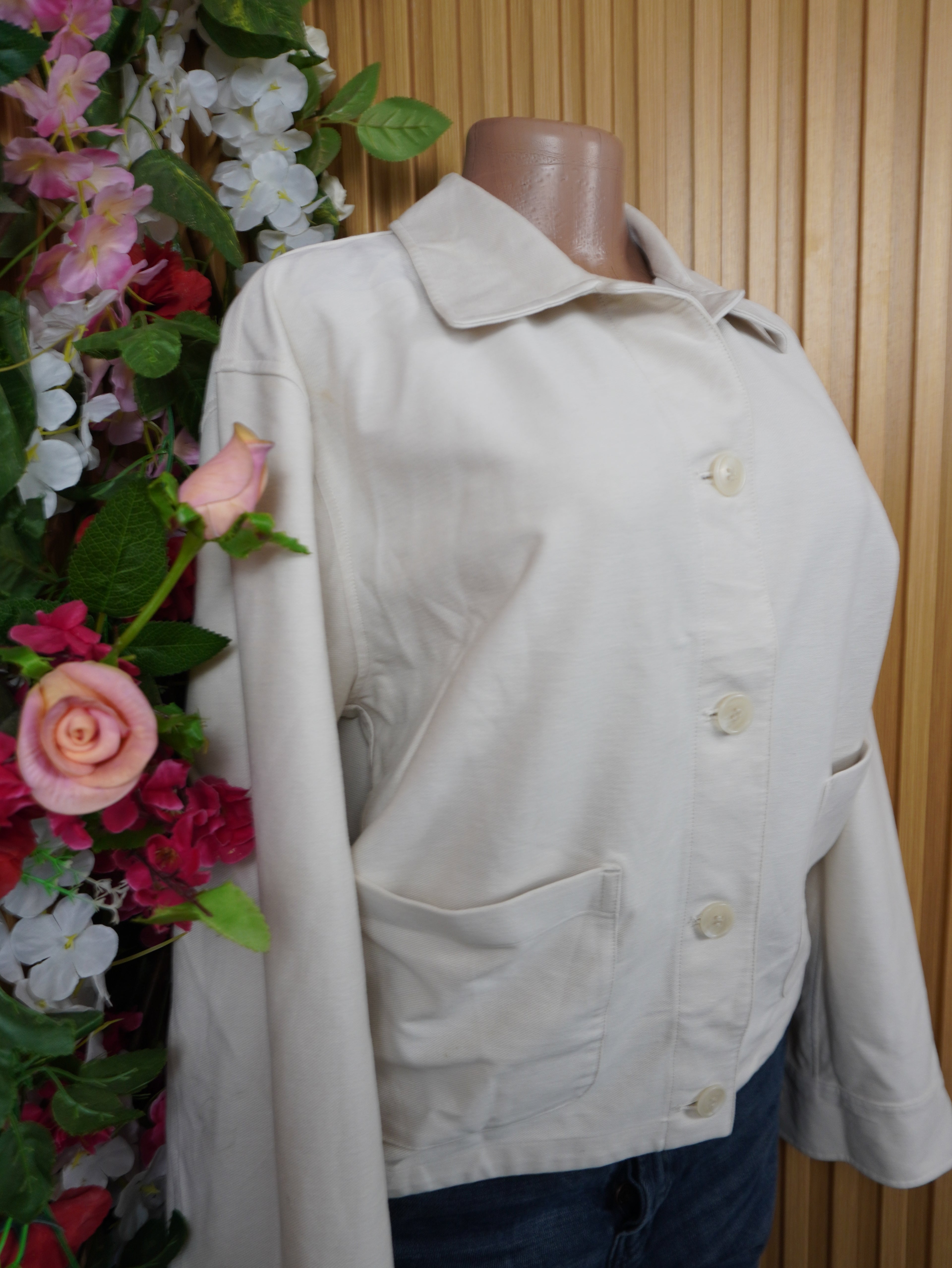 Veste blazer pour femme couleur beige à quantre boutons-S