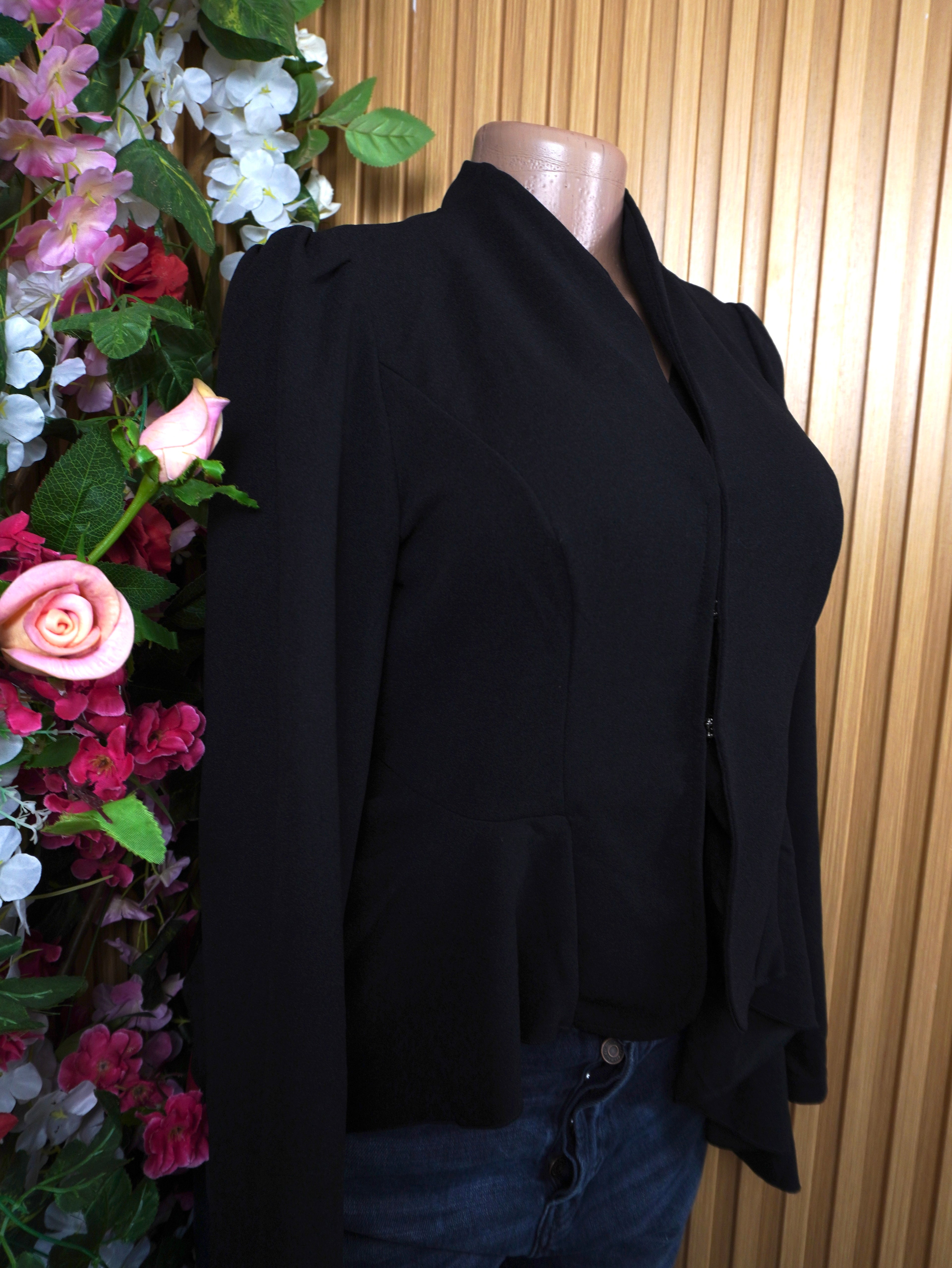 Veste blazer pour femme couleur noir stylée-M