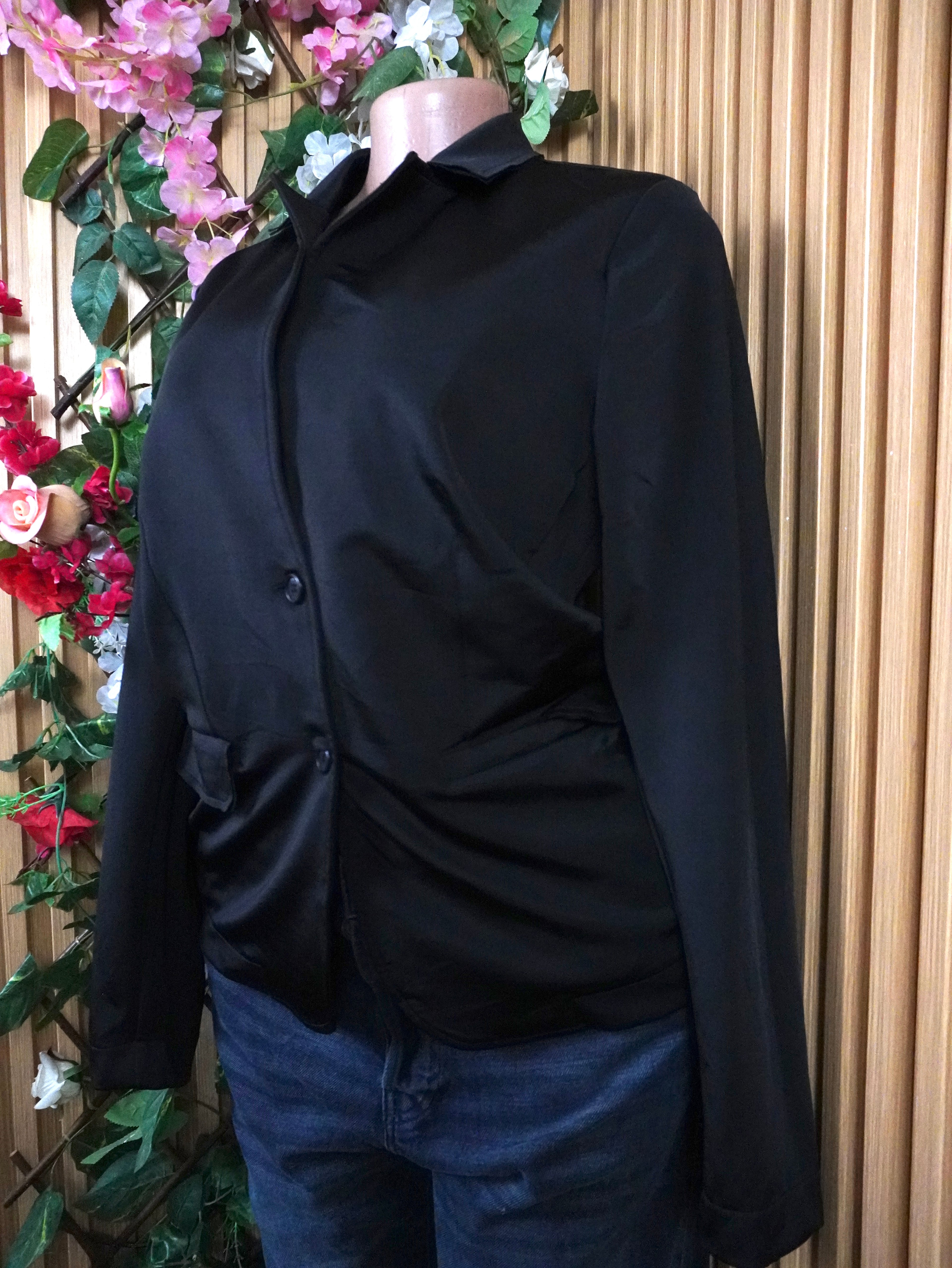 Veste blazer pour femme couleur noir deux boutons-M