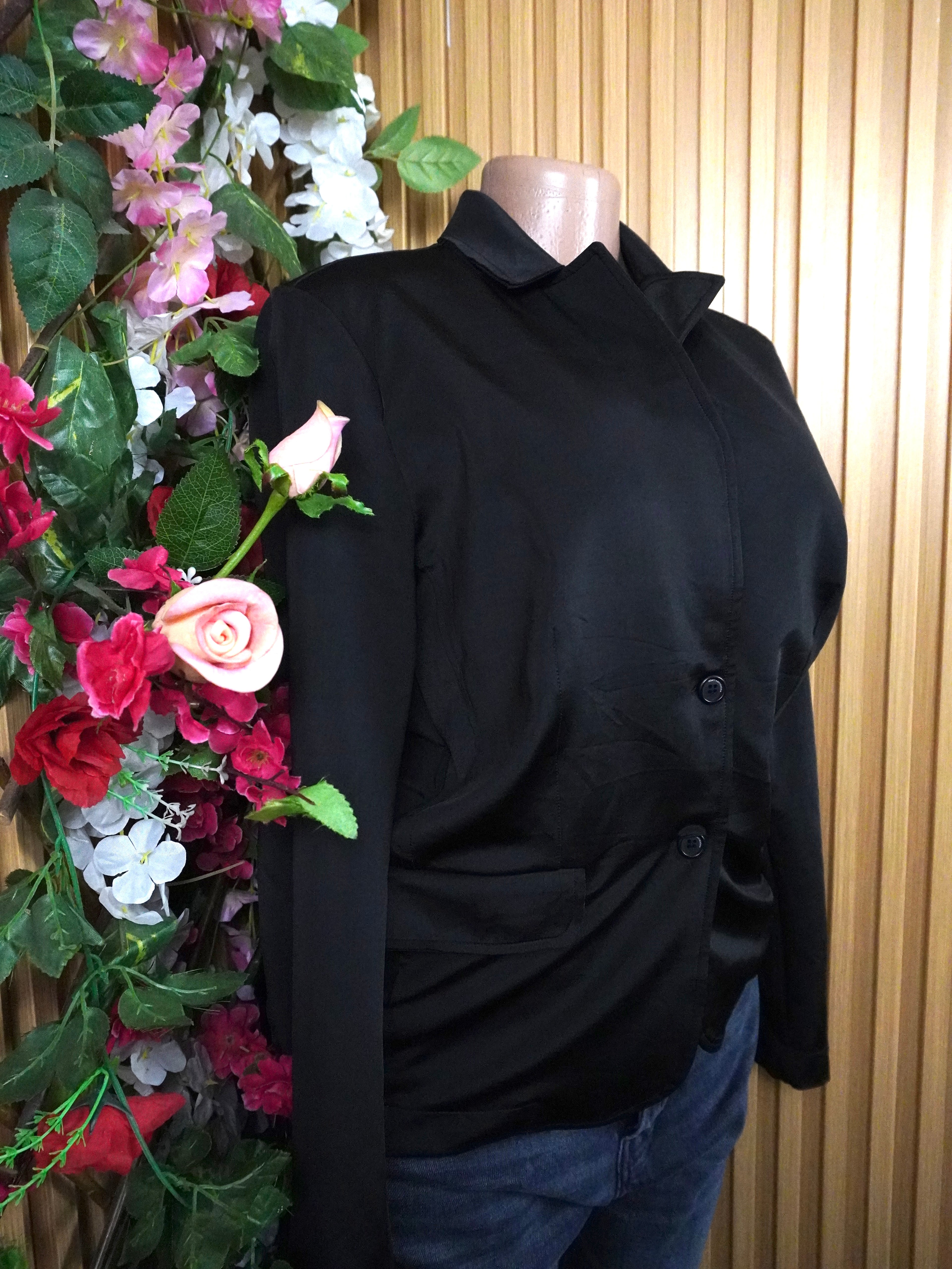 Veste blazer pour femme couleur noir deux boutons-M