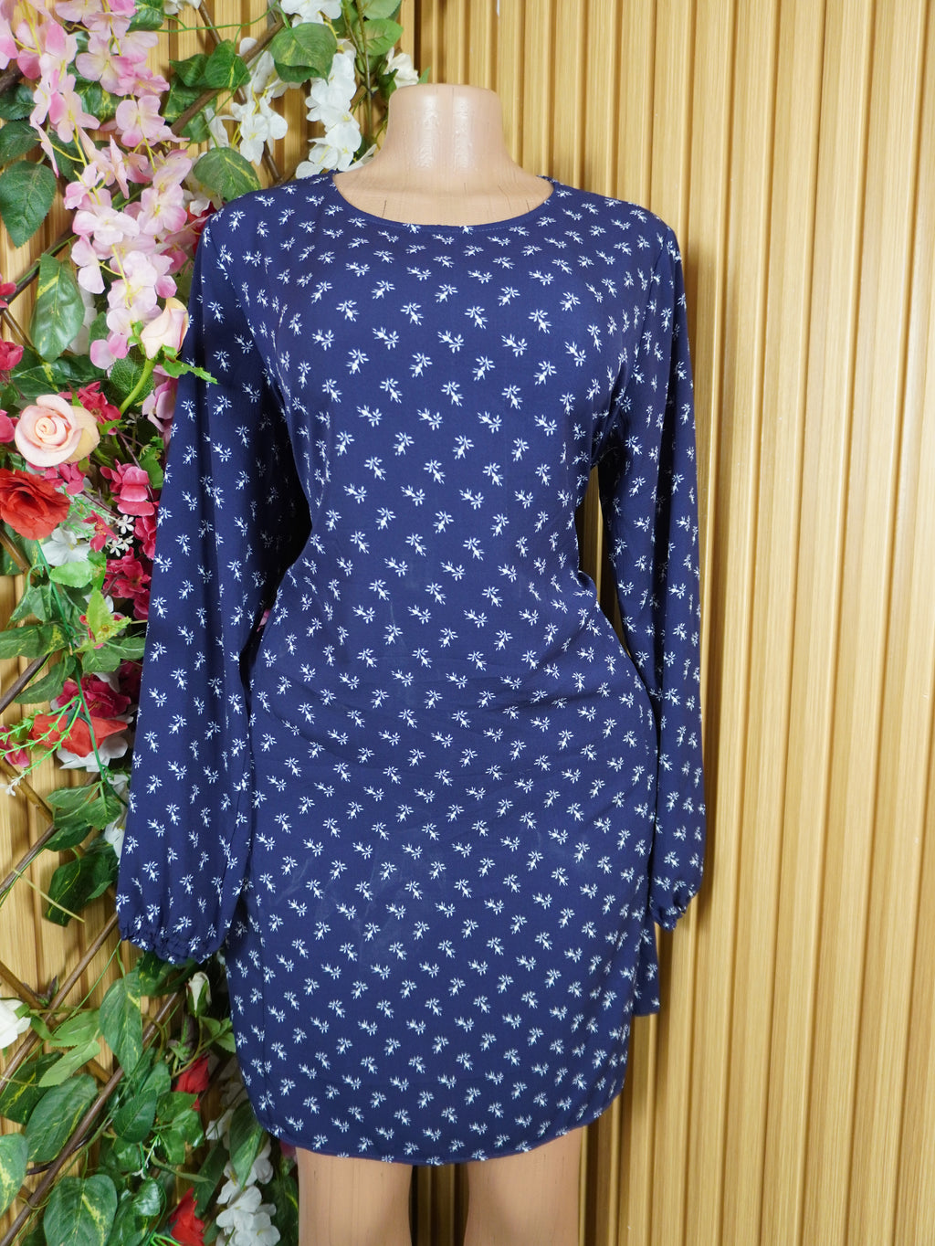 Robe évasée manches longues décolletéé-XL