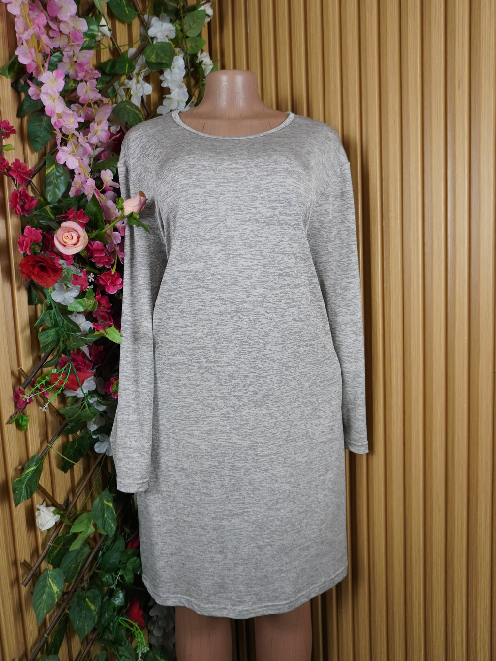 Robe moulante manches longues col rond-L