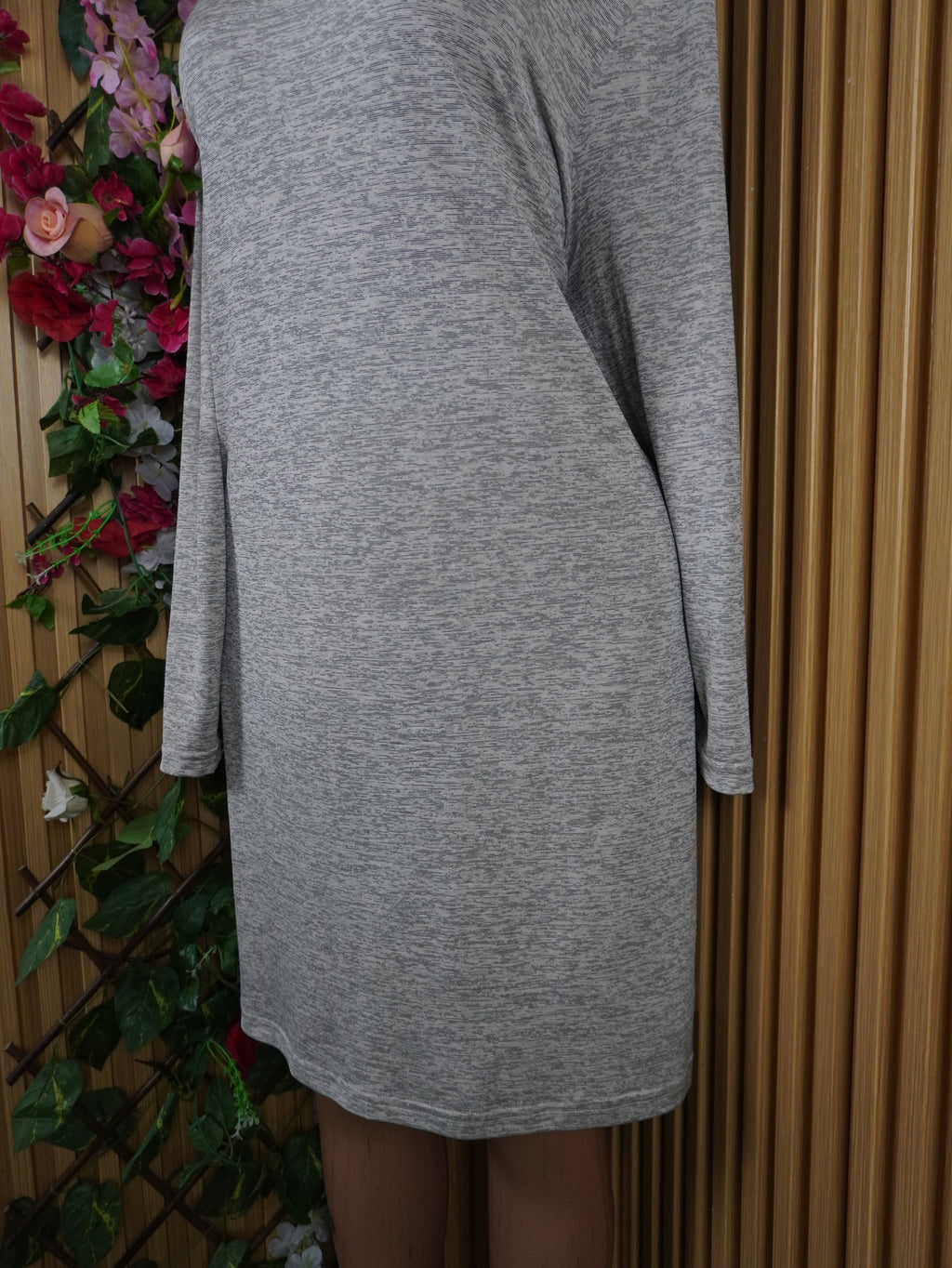 Robe moulante manches longues col rond-L