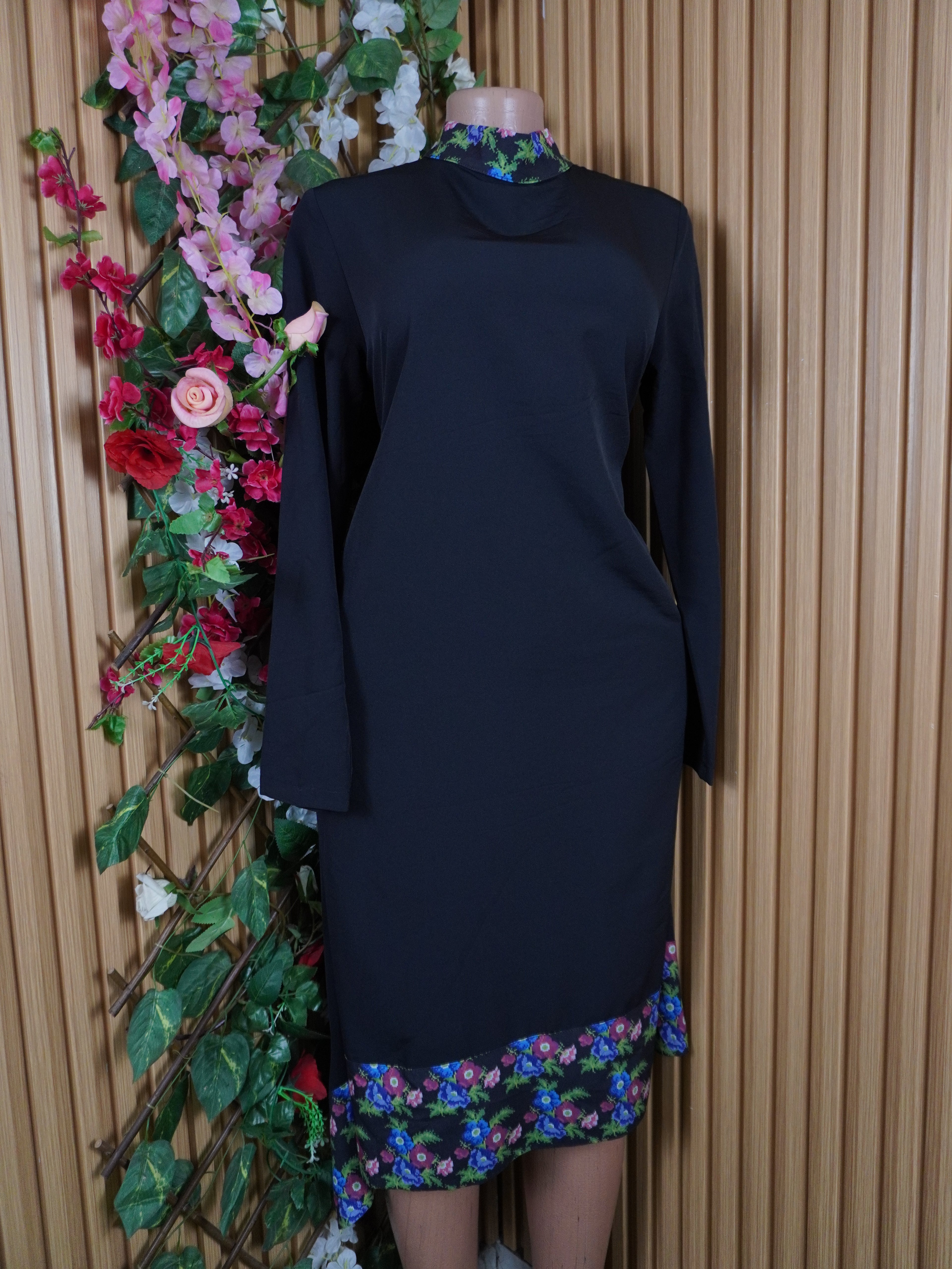 Robe évasée mi-longue manches longues motif deux temps-L