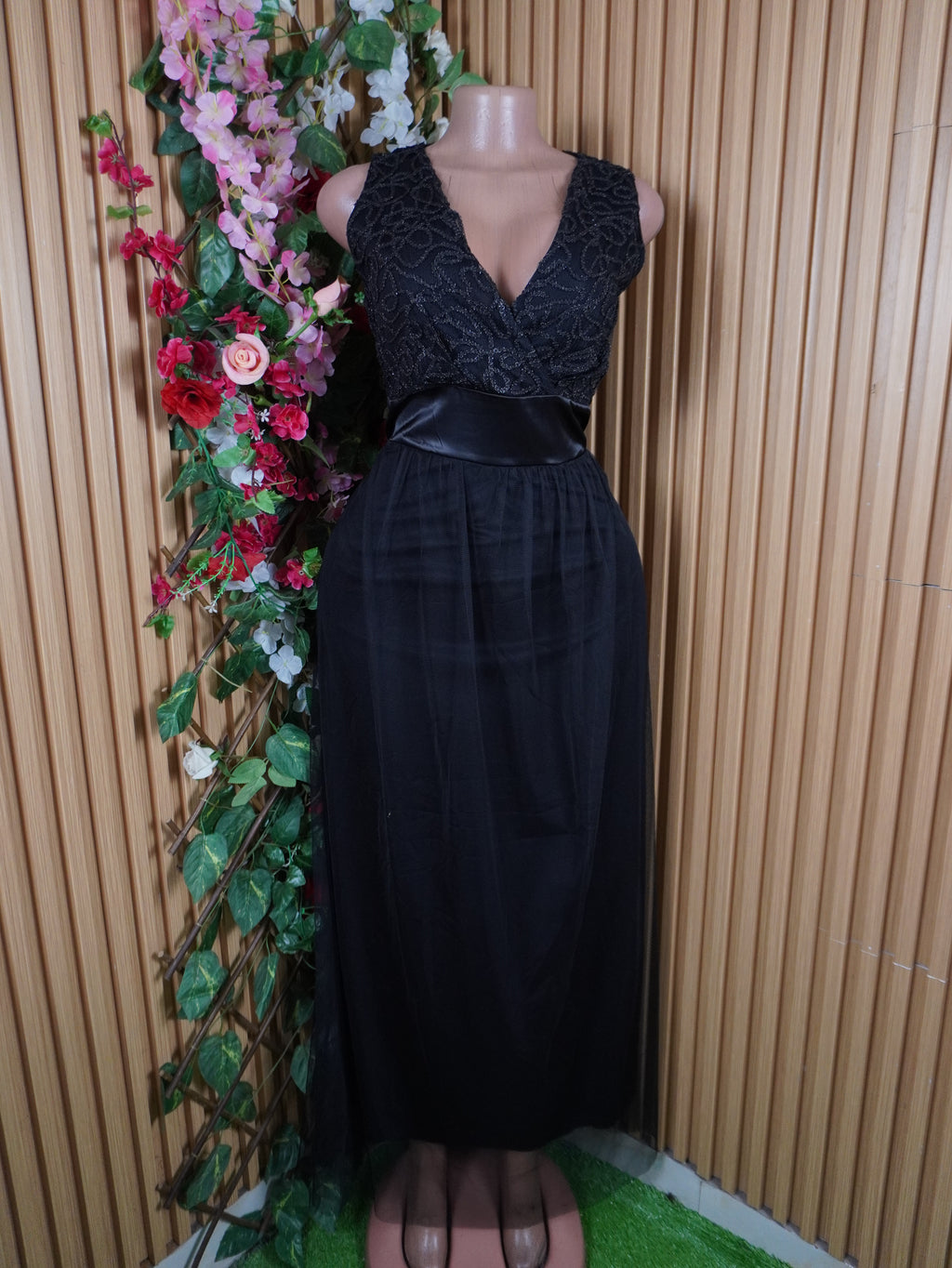 Robe moulante longue sans manches dénudée-M