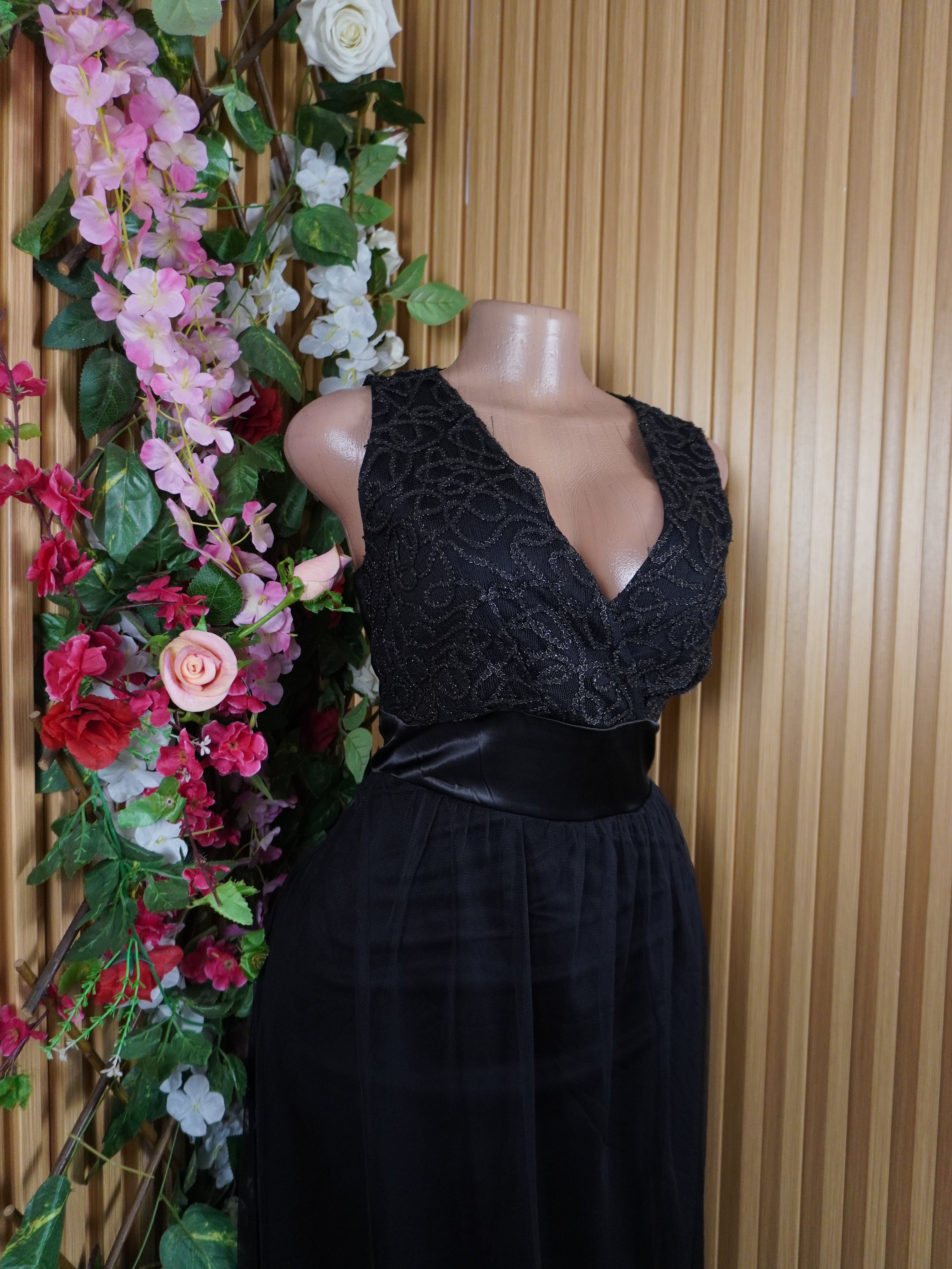 Robe moulante longue sans manches dénudée-M