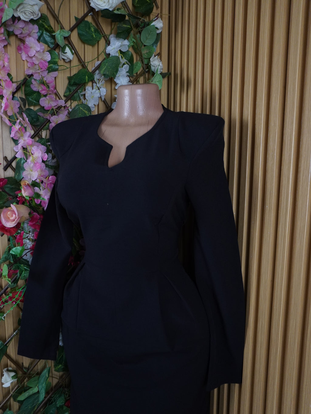 Robe moulante slim manches longues décolletée-L