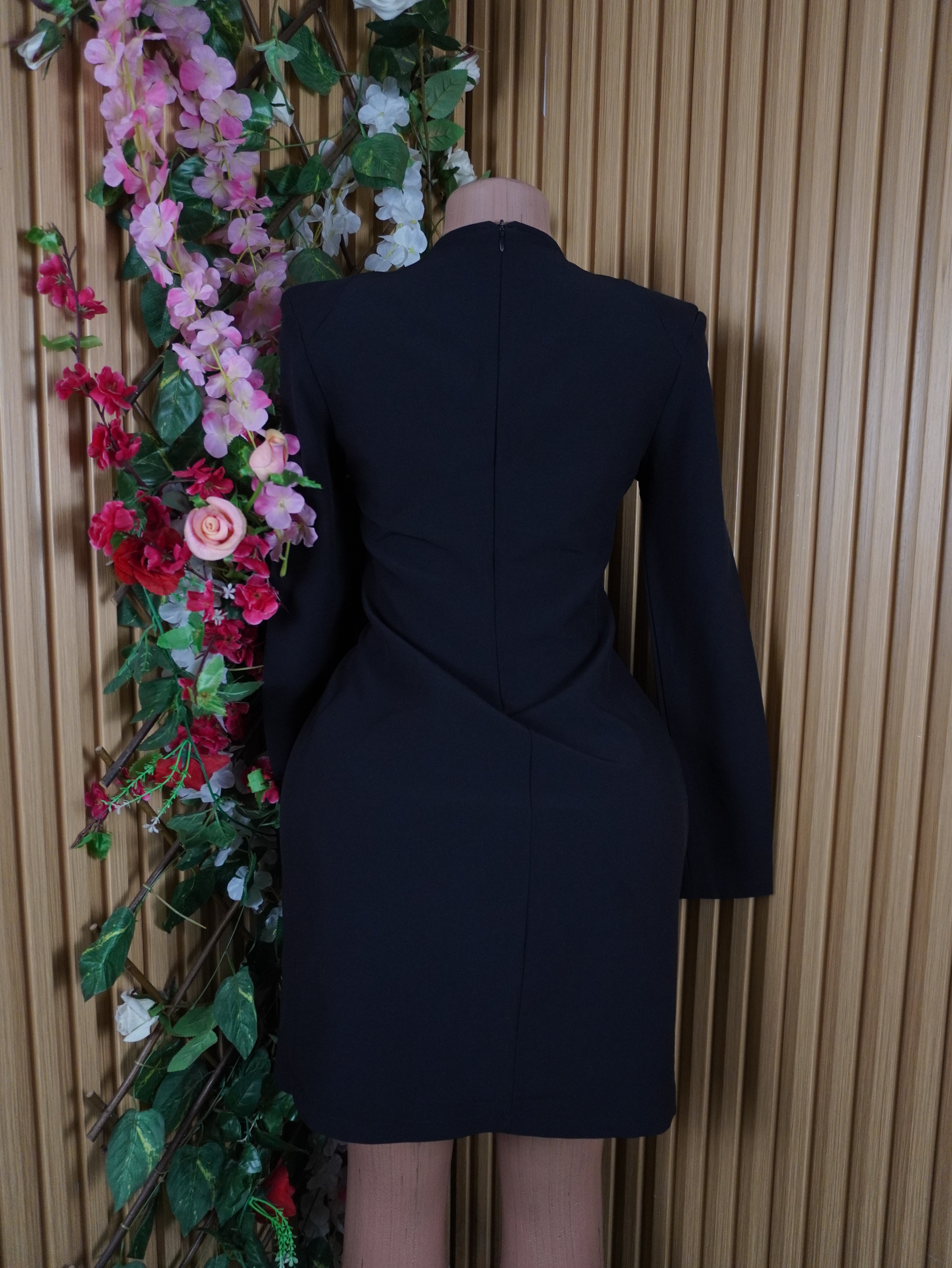 Robe moulante slim manches longues décolletée-L