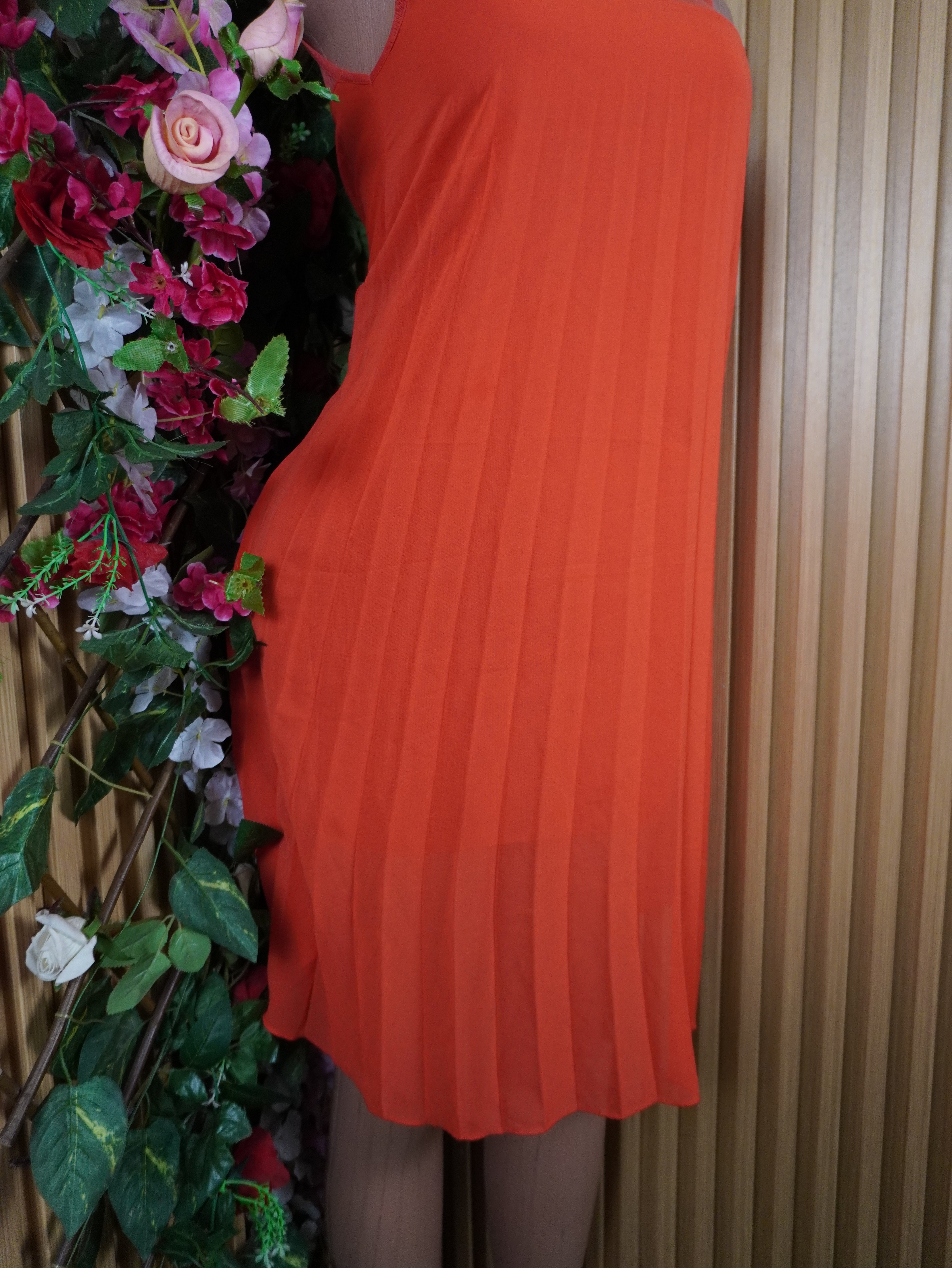 Robe évasée sans manches longues dénudée-S