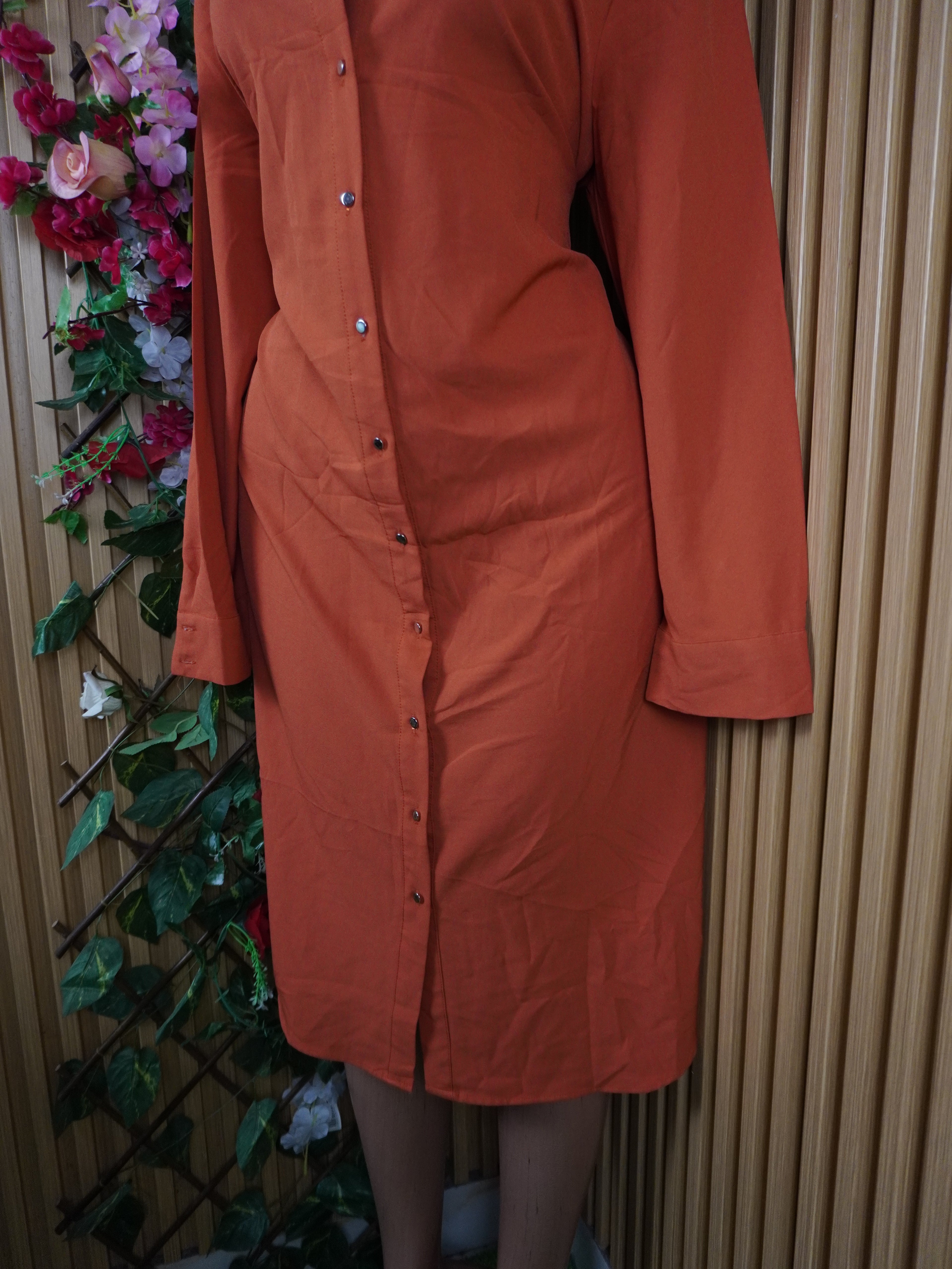 Robe évasée mi-longue manches longue avec boutons-XXL