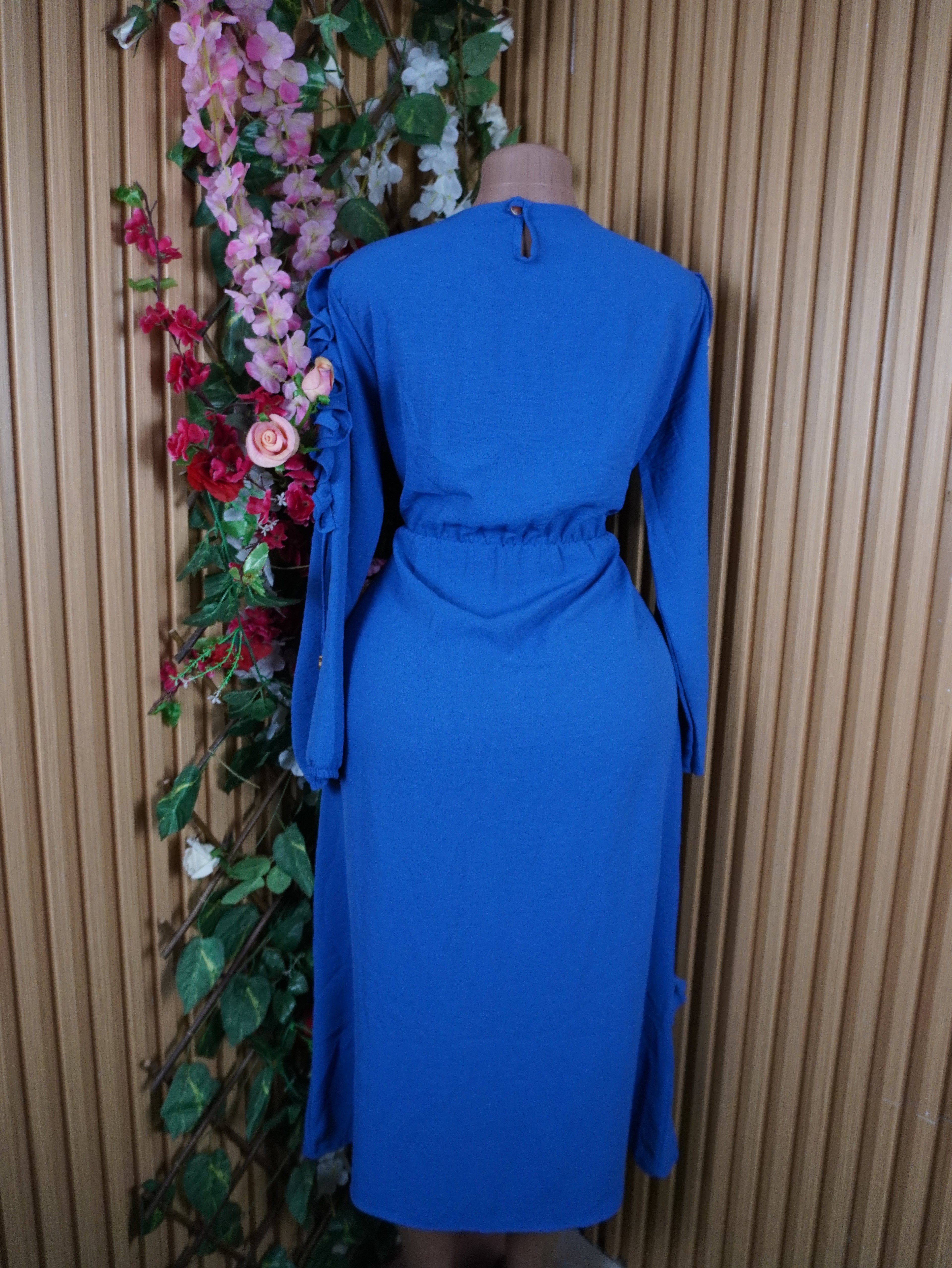 Robe évasée longue manches longues ceintrée-L