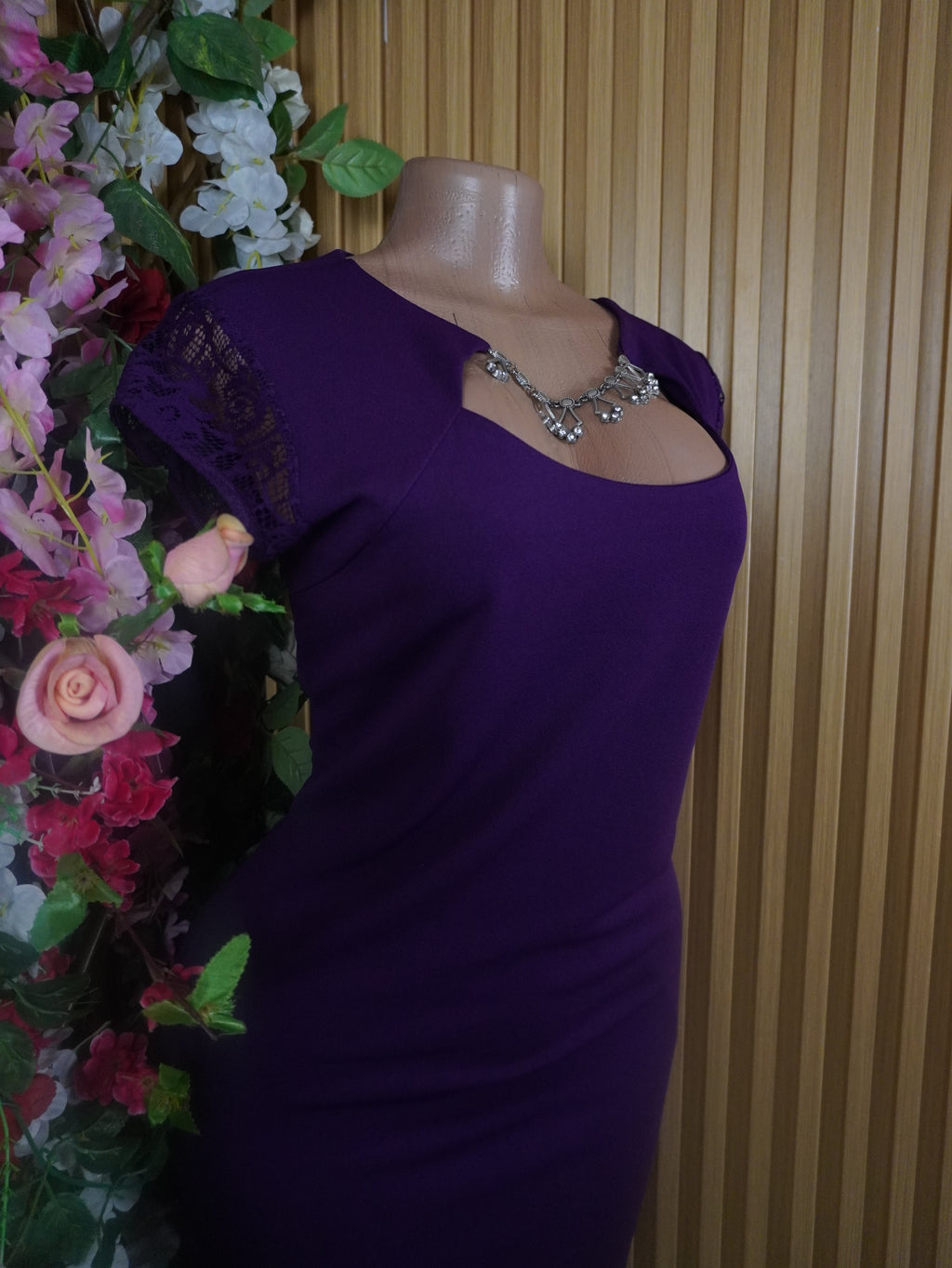 Robe moulante manches 3/4 décolletée-XXL