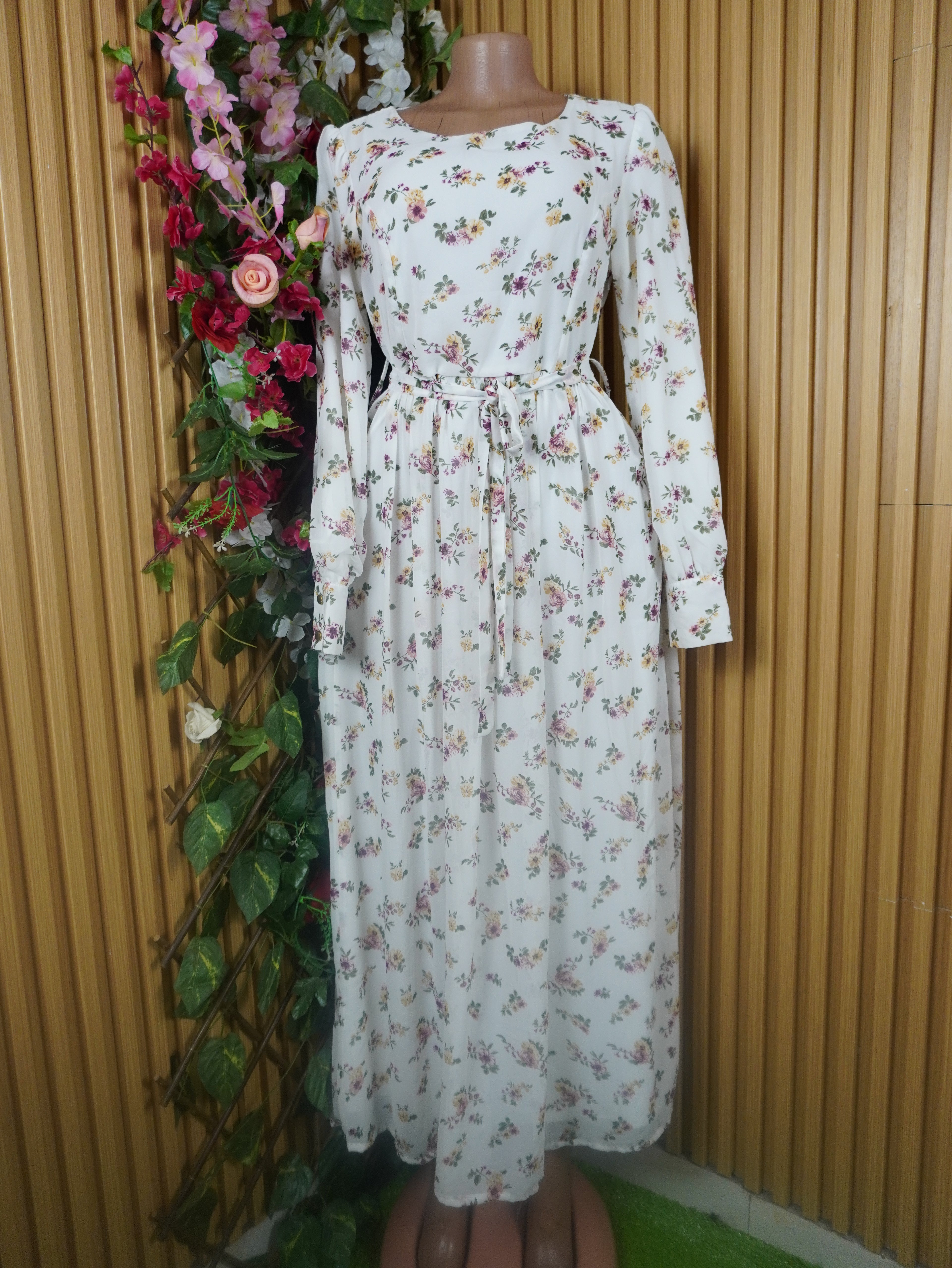 Robe évasée longue manches longues imprimée fleurie-L
