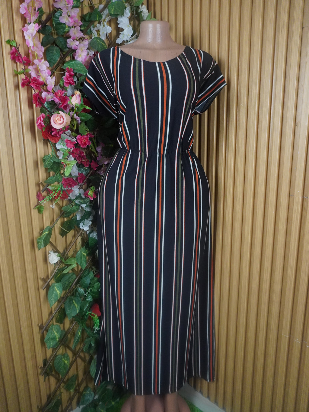 Robe évasée longue manches courtes décolletée-S