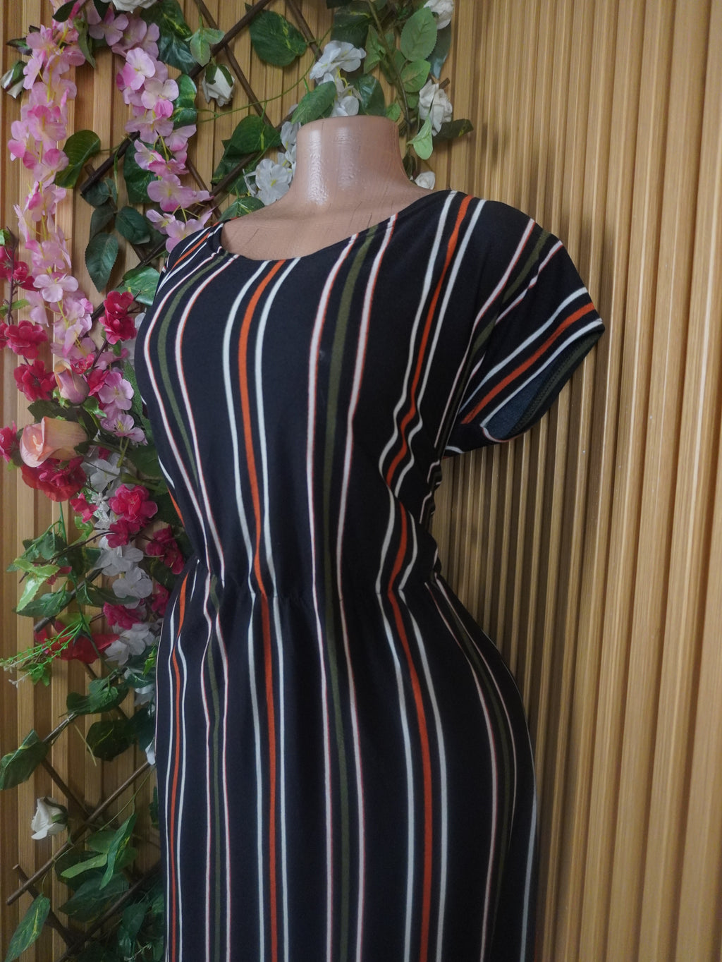 Robe évasée longue manches courtes décolletée-S