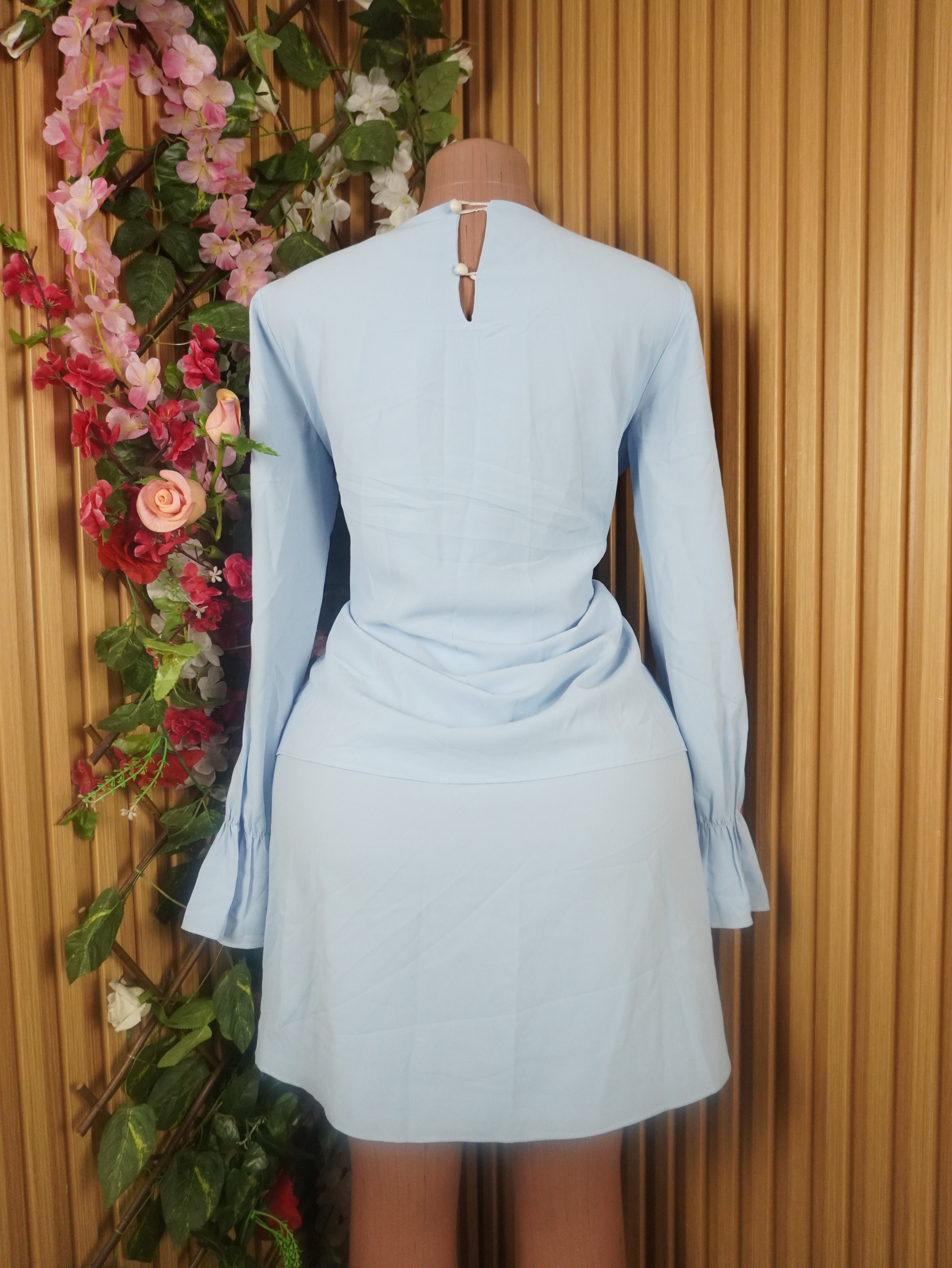 Robe évasée manches longues décolletée-M