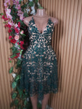 Robe évasée à fines bretelles imprimée fleurie col-V-S