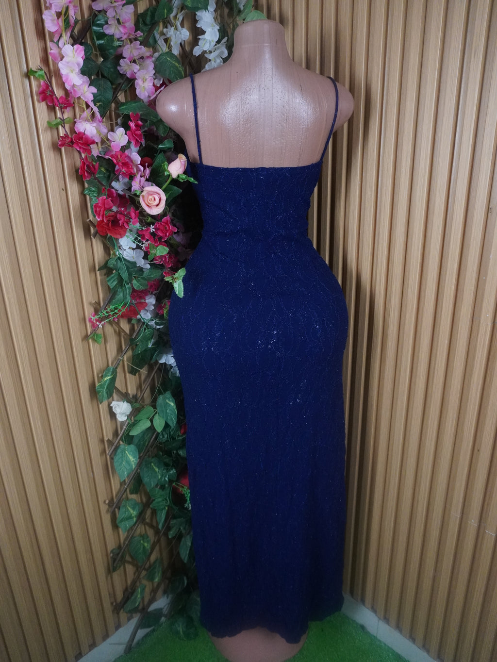 Robe moulante longue à fines bretelles dos-nu-S