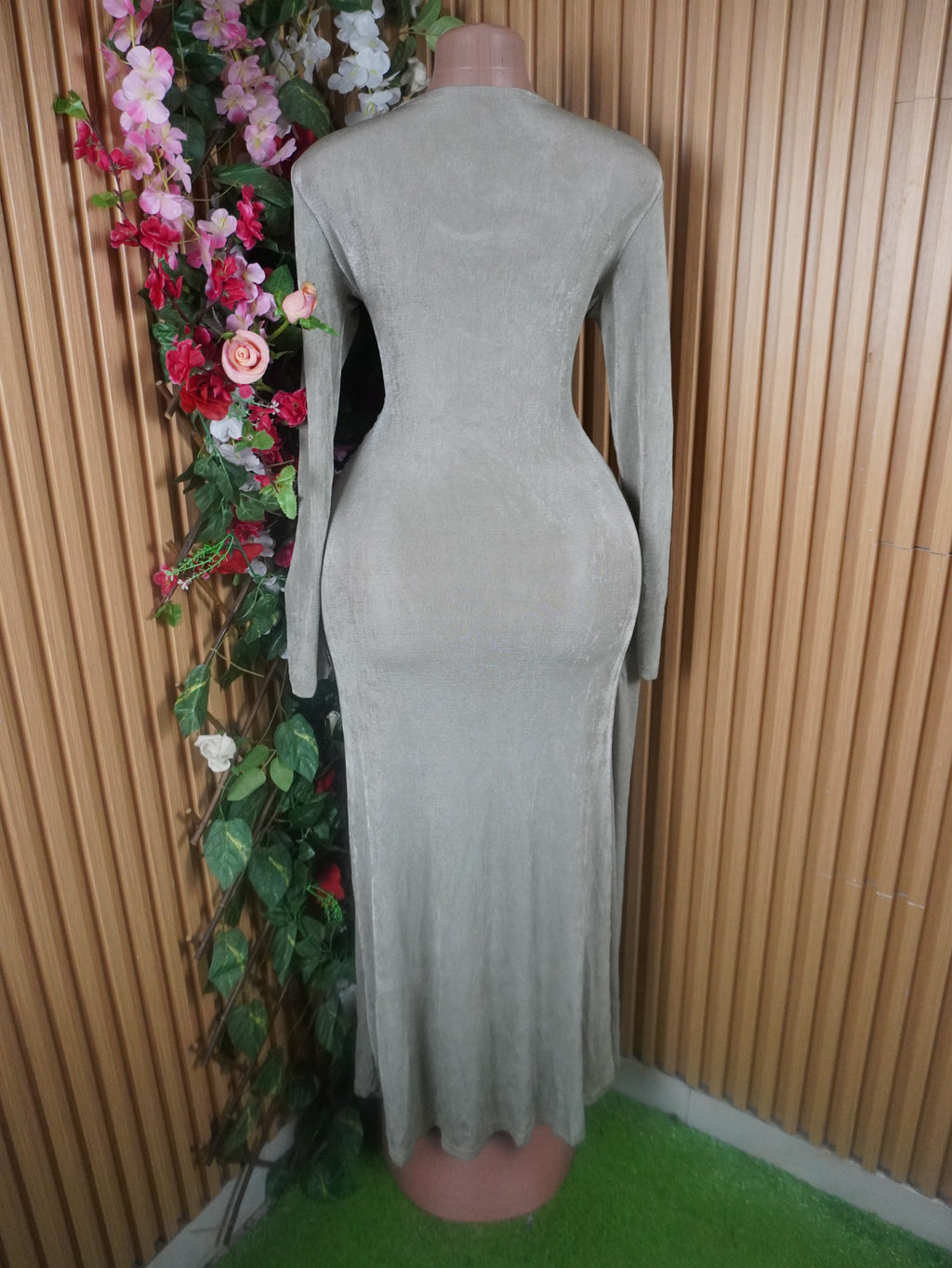 Robe moulante manches longues décolletée S