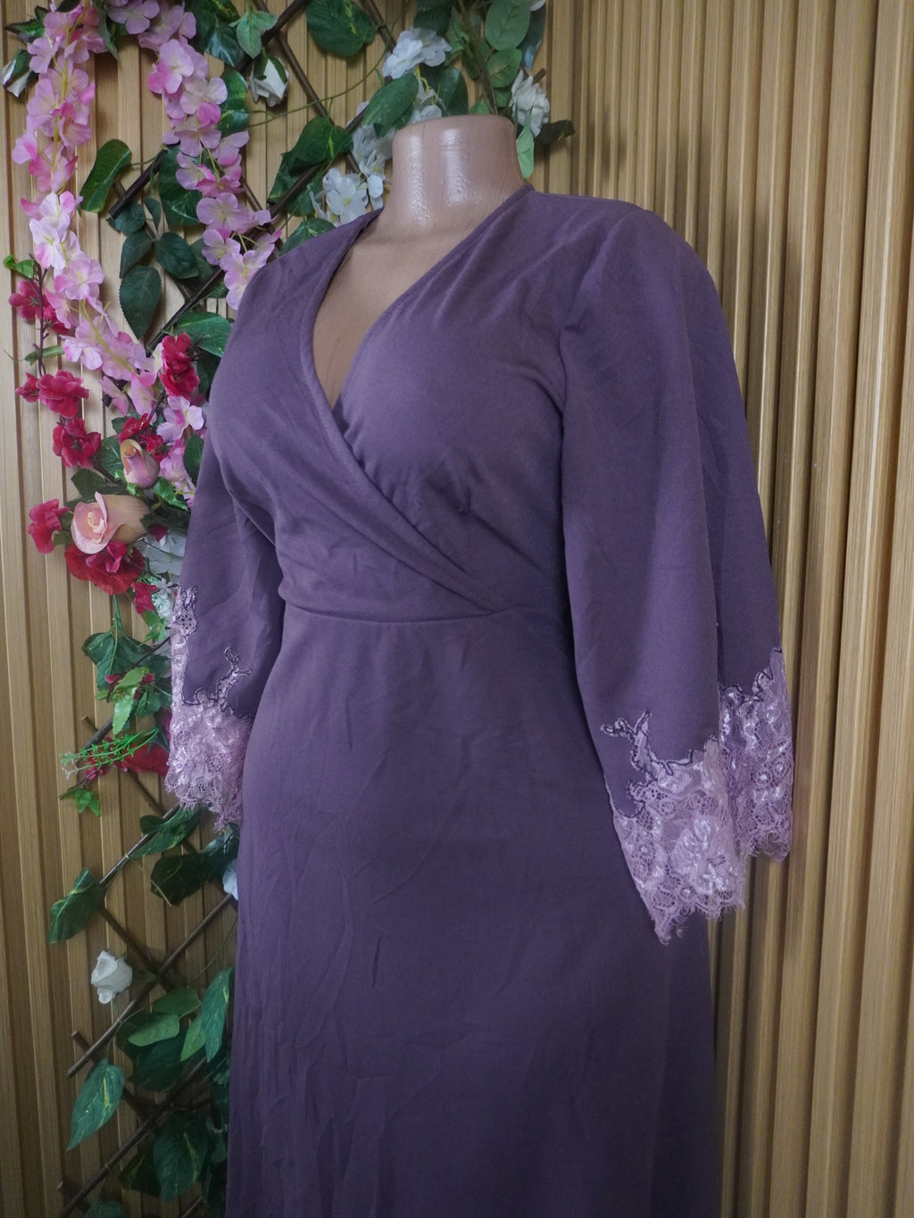 Robe évasée mi-longue manches longues décolletée-L