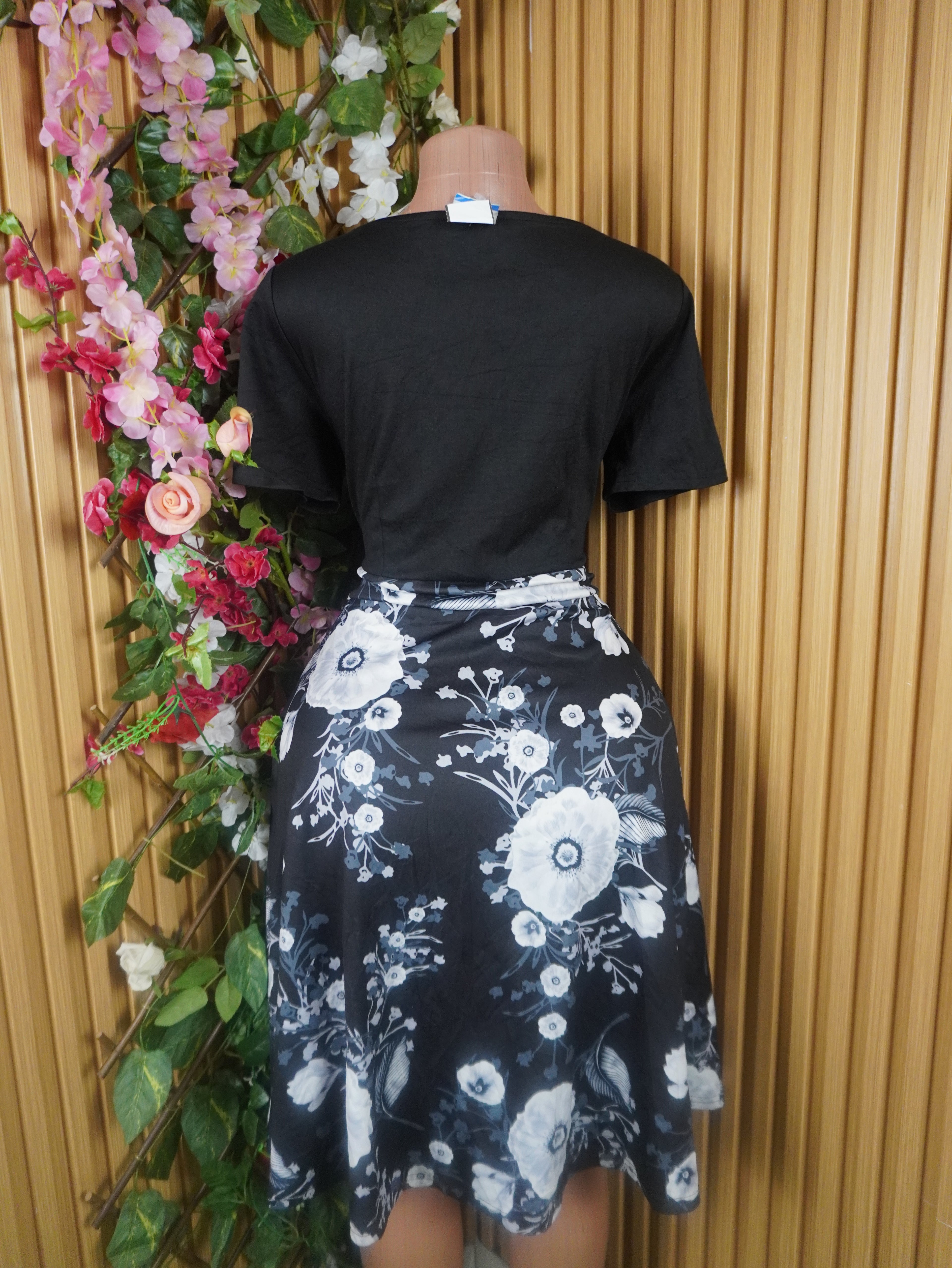 Robe évasée manches courtes motif deux temps-L