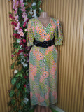 Robe évasée manches 3/4 imprimée fleurie décolletée-L