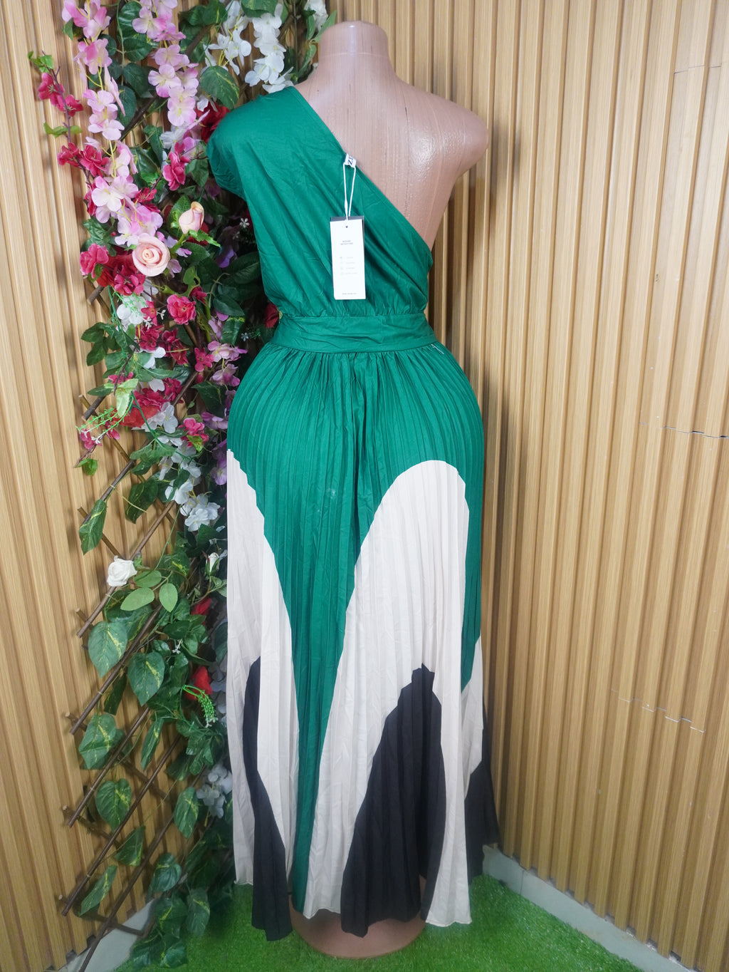 Robe évasée longue sans manches courtes dénudée-M