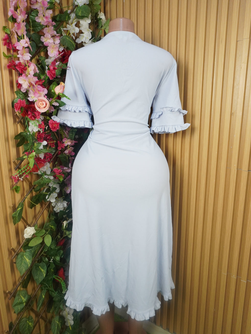 Robe évasée manches courtes décolletée-L
