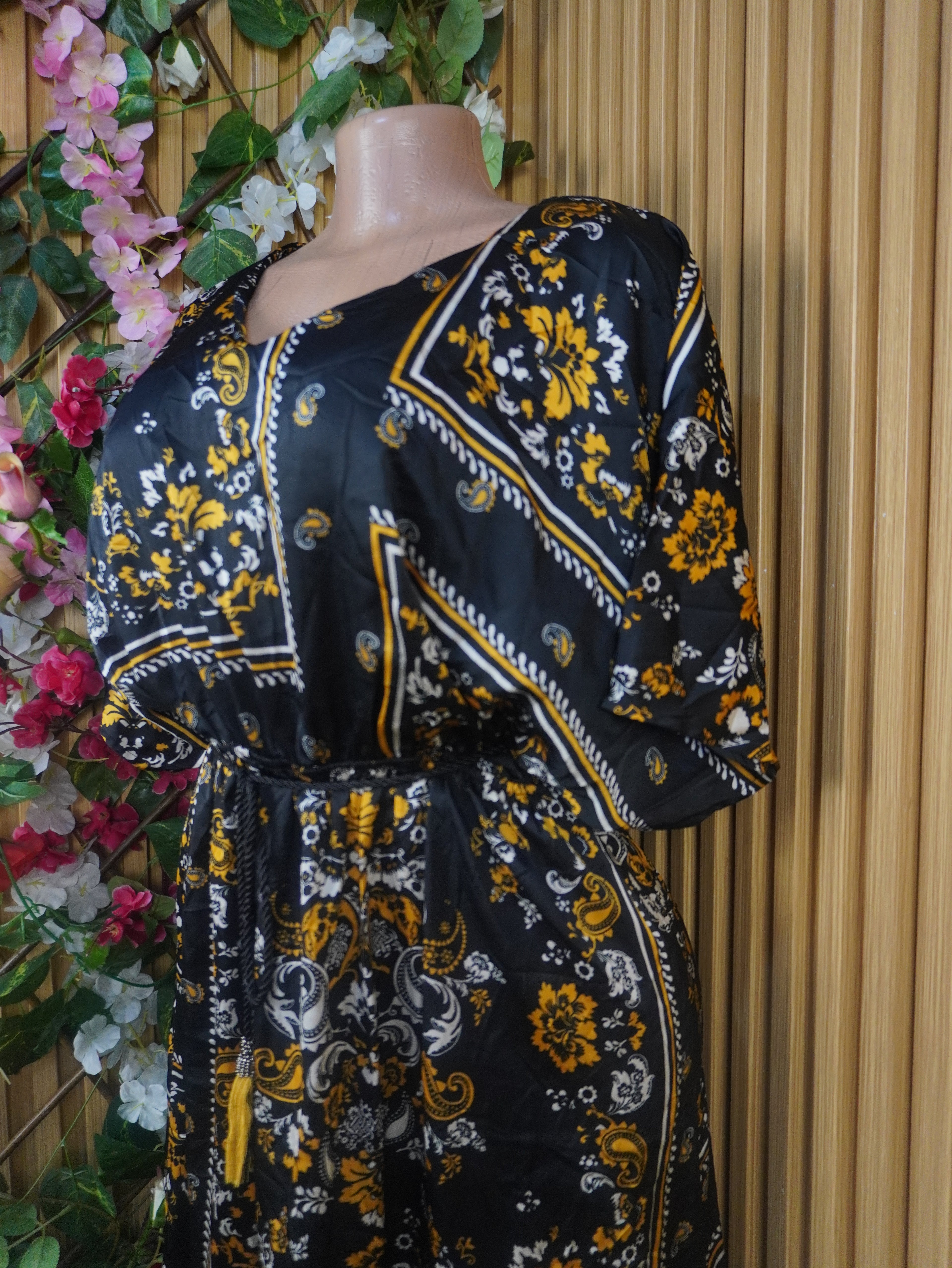 Robe évasée longue manches courtes décolletée-L