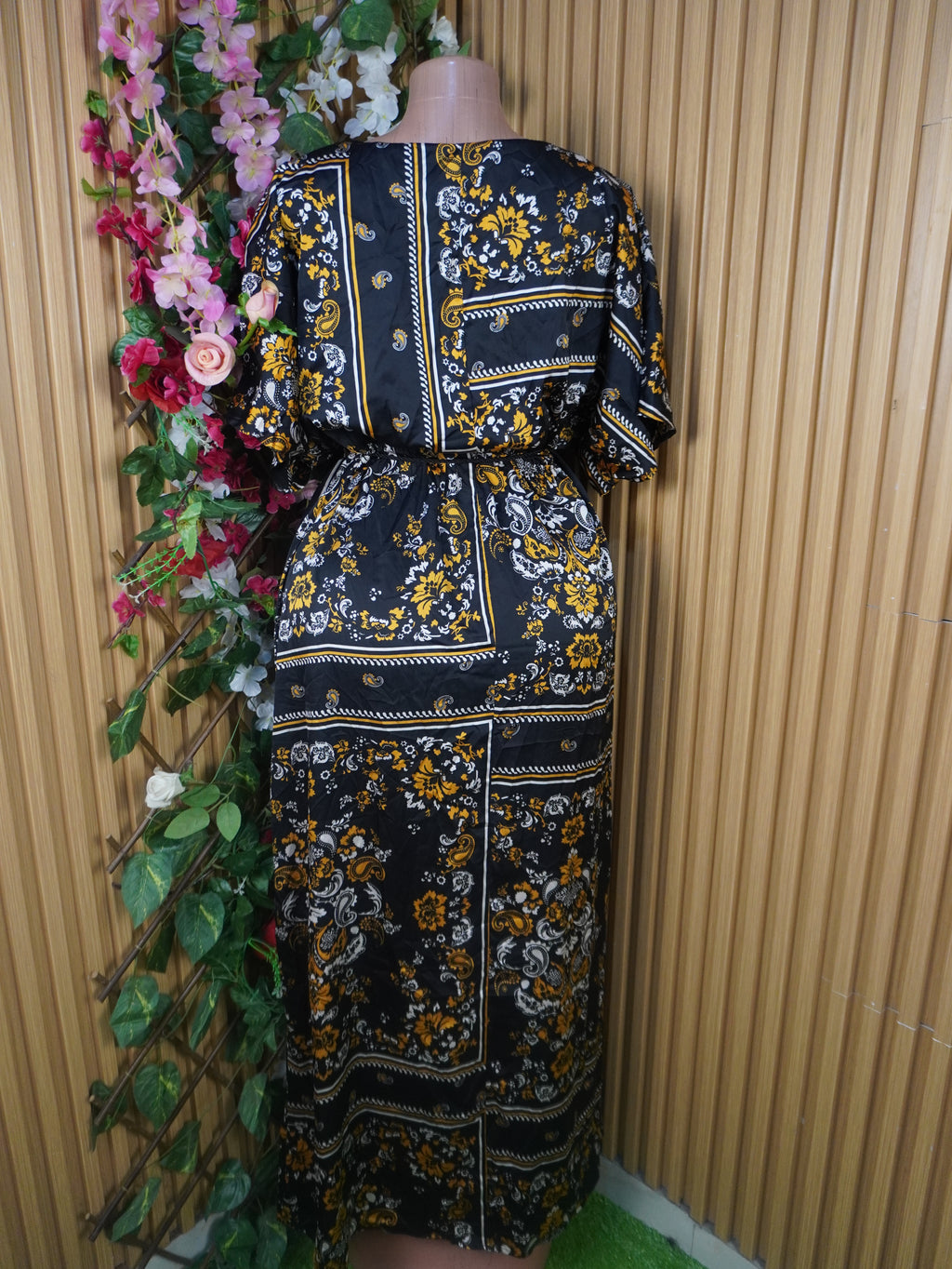 Robe évasée longue manches courtes décolletée-L