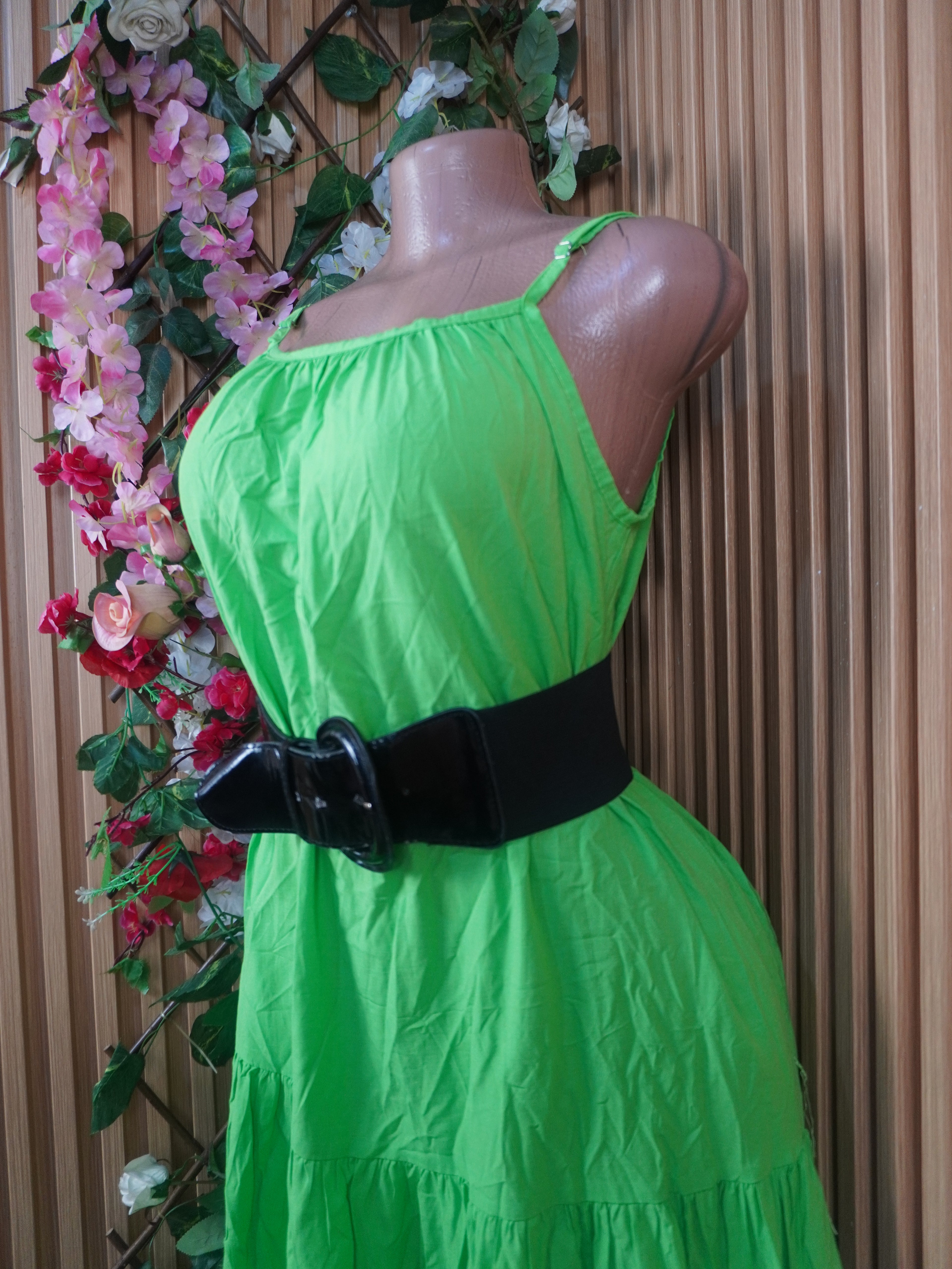 Robe singlet évasée longue à fines bretelles-L
