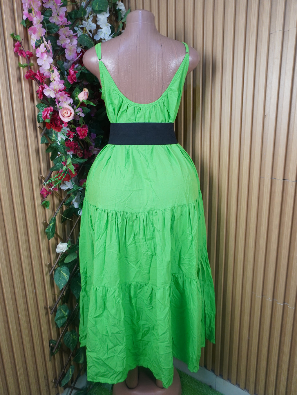 Robe singlet évasée longue à fines bretelles-L
