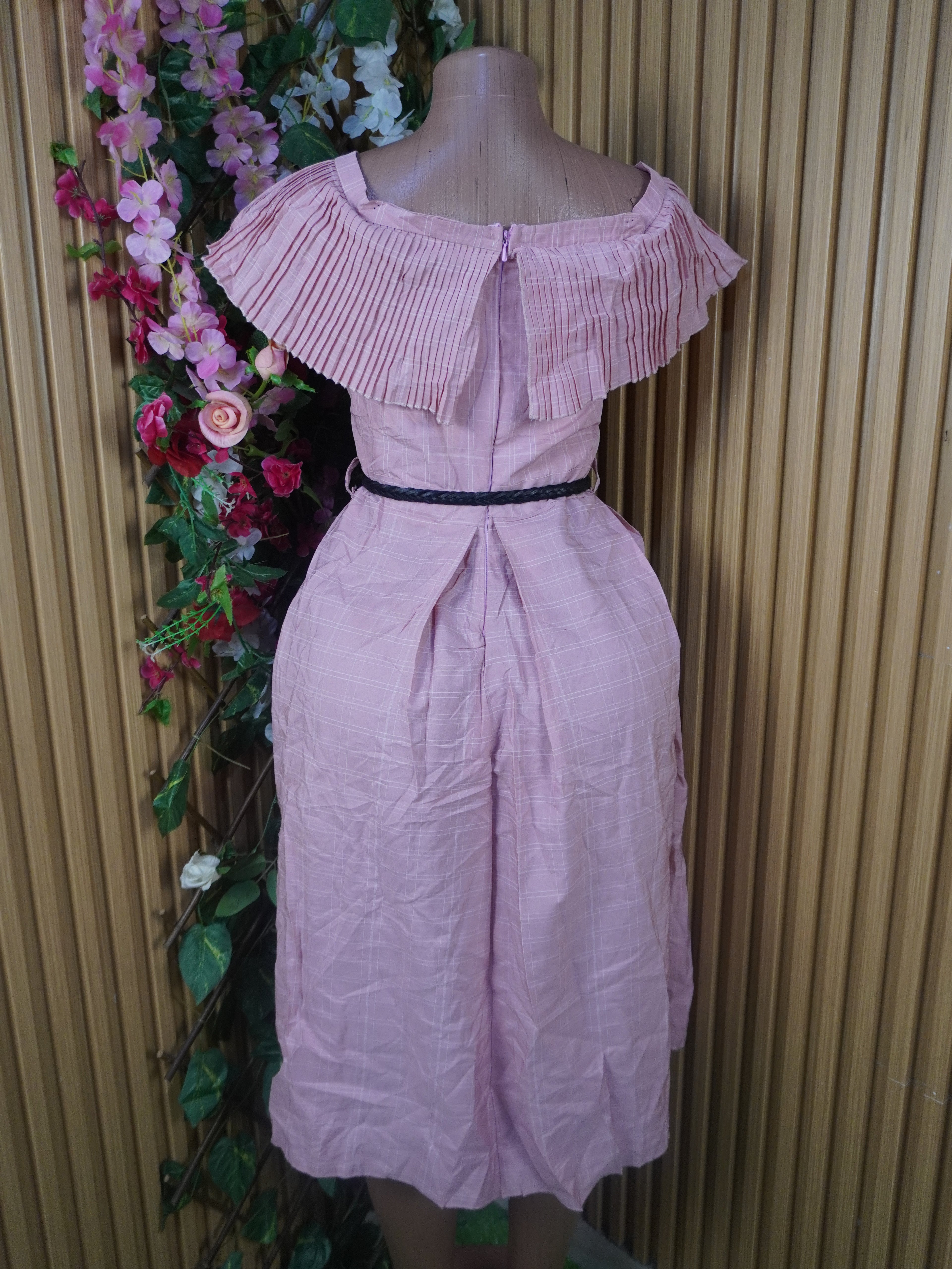Robe évasée sans manches décolletée-S
