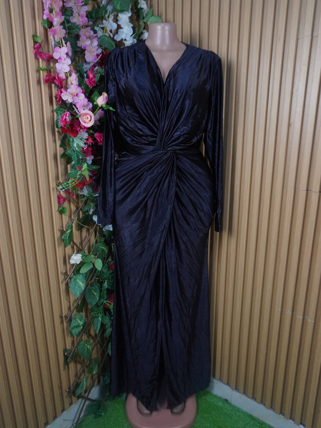 Robe soiree long manche colle en v - M