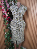 Robe moulante mi-longue manches courtes à col chemise-M