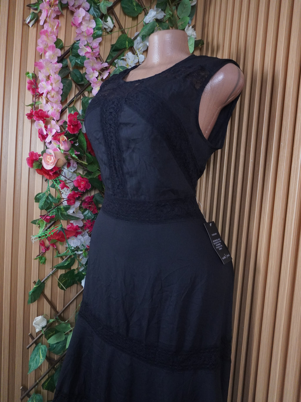Robe évasée longue sans manches décolletée-L